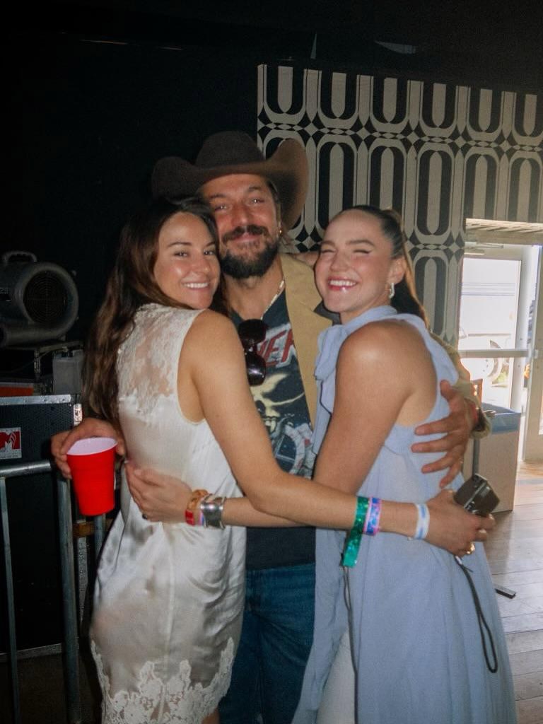 Lucas Bravo and Shailene Woodley