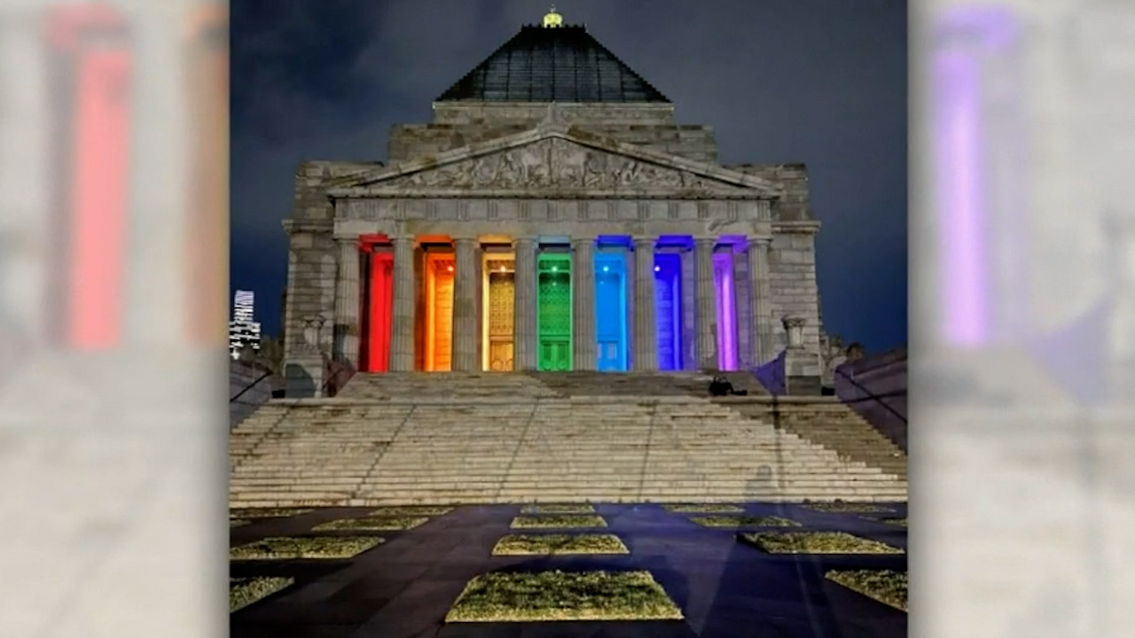 Melbourne's Shrine of Remembrance will no longer be lit up in rainbow colours, after staff received a tirade of hateful abuse.