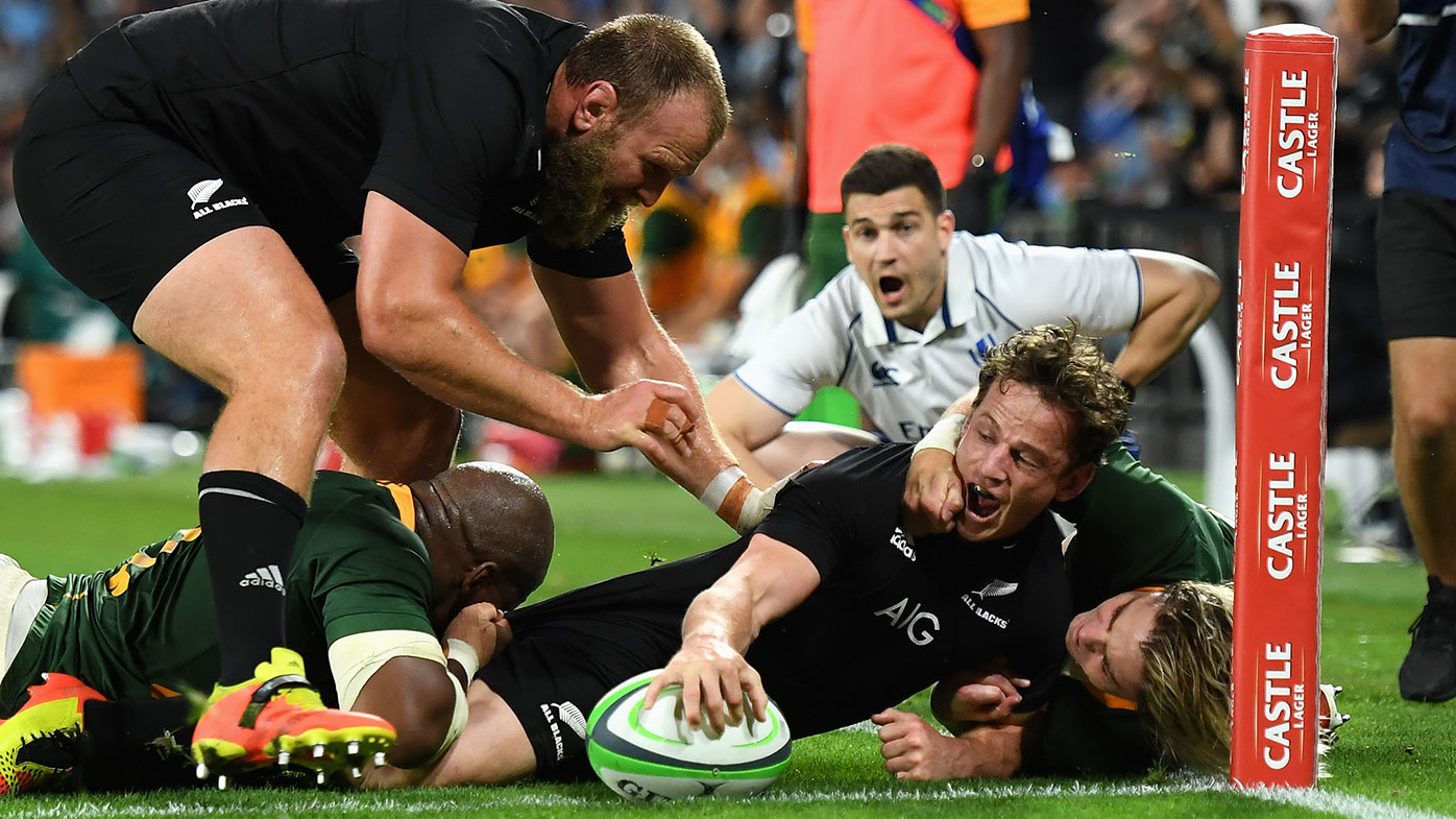 Brad Weber of the All Blacks scores a try during The Rugby Championship match between the South Africa Springboks and New Zealand All Blacks at Cbus Super Stadium on October 02, 2021 in Gold Coast, Australia. (Photo by Albert Perez/Getty Images)