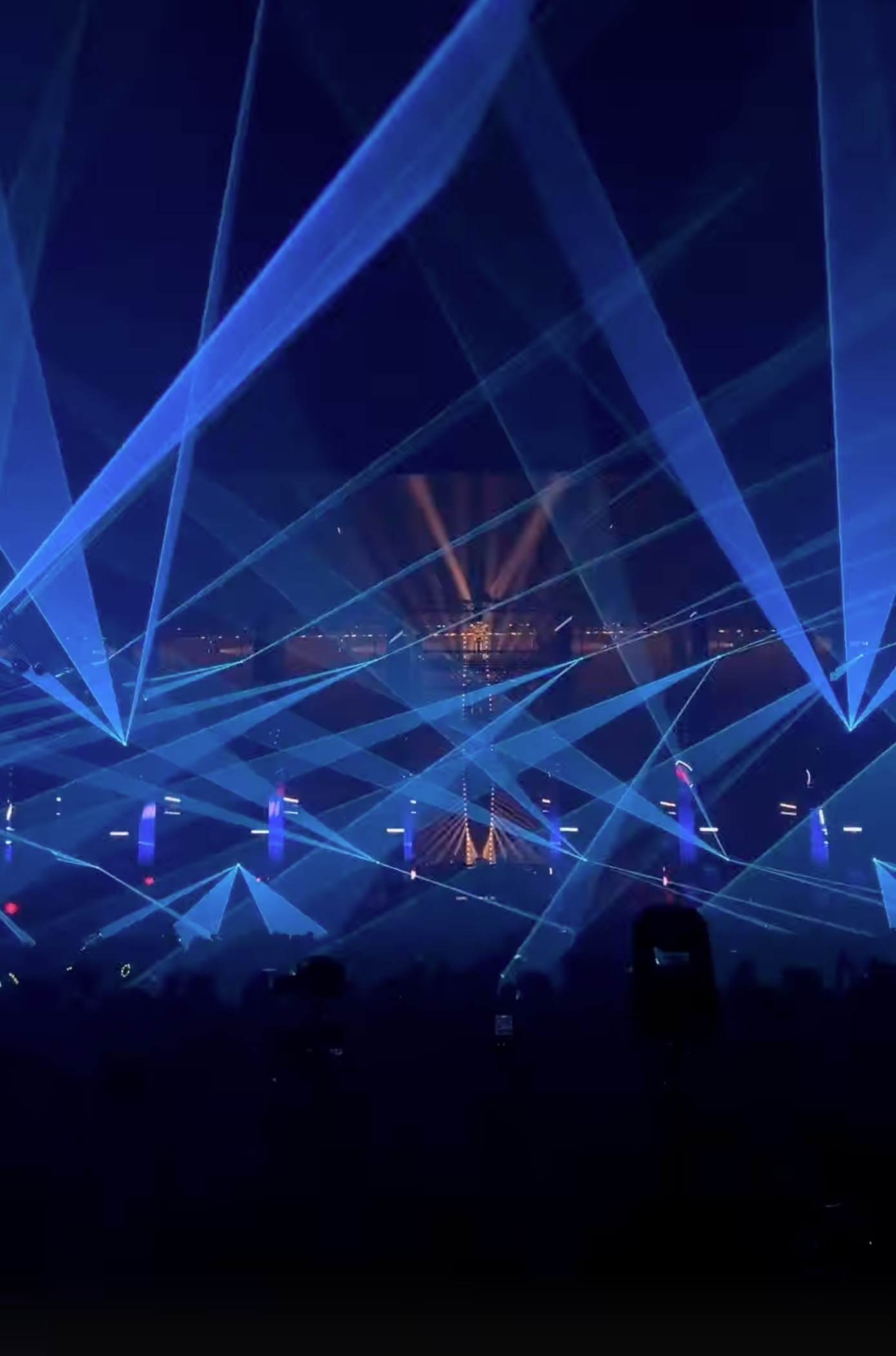 Possible mass overdose investigated after man dies at Sydney rave 