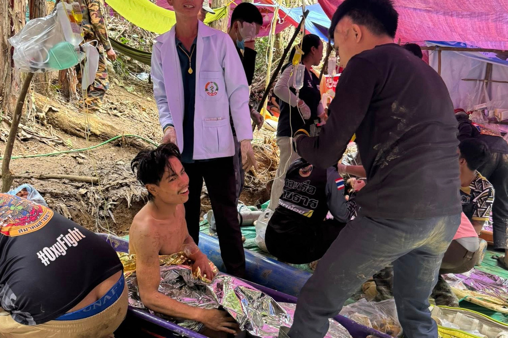 Laos cave rescue