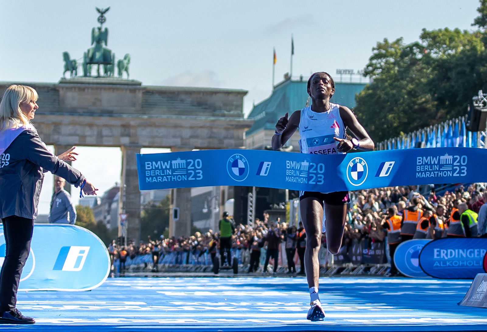 'Beyond outrageous' marathon world record stuns