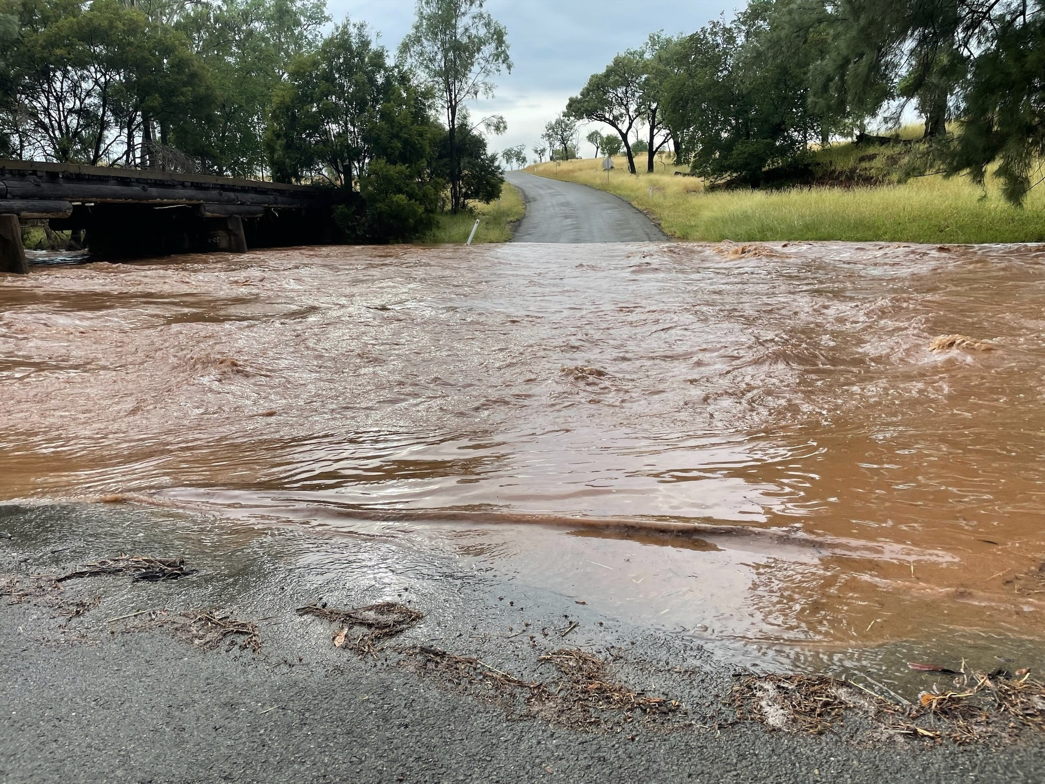 Emergency services across Queensland are grappling with flash flooding with forecasters predicting up to a metre of rain in some parts.