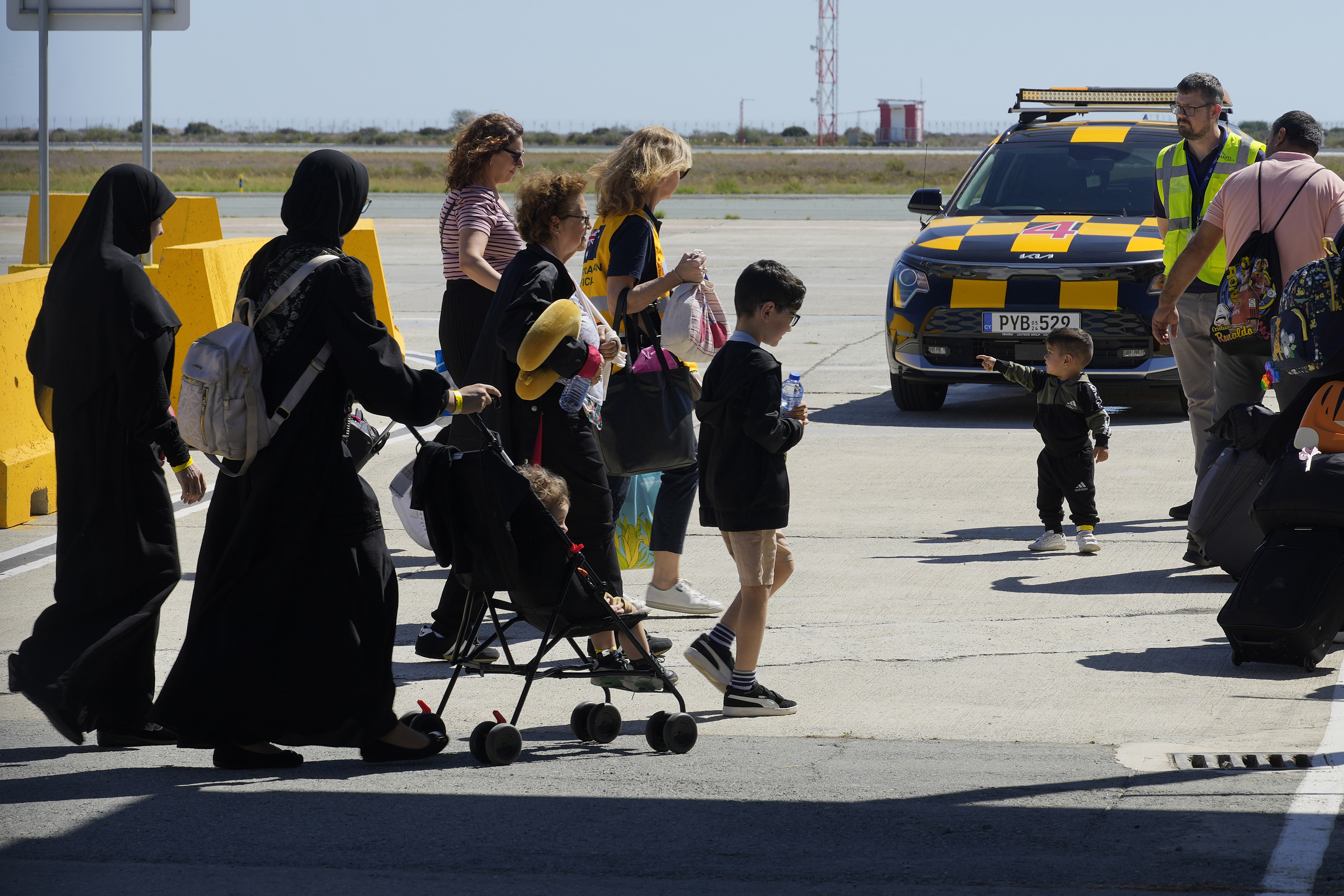 First flight of Aussies arrive in Cyprus from Lebanon