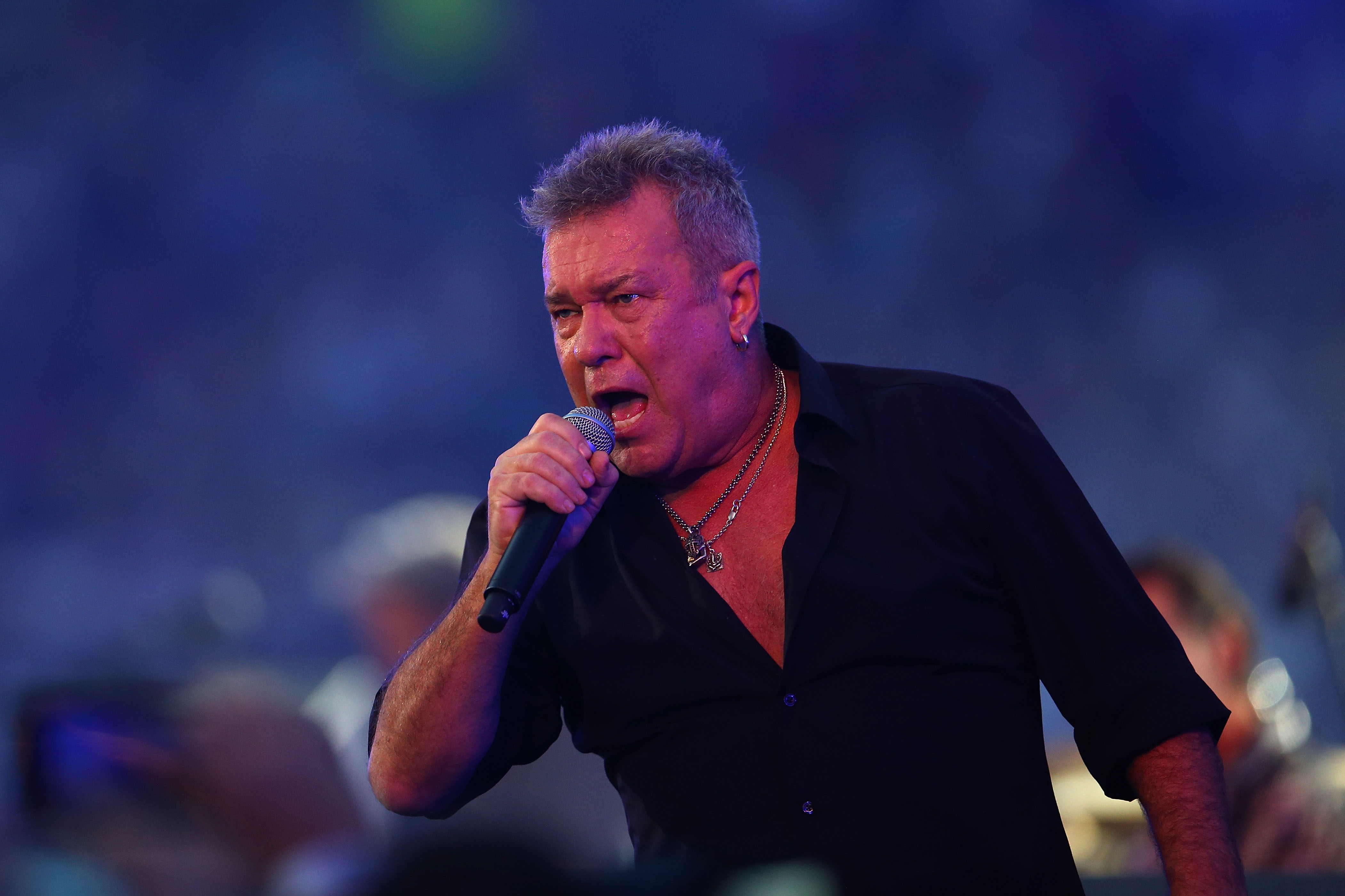 Jimmy Barnes perform ahead of the 2015 NRL Grand Final match between the Brisbane Broncos and the North Queensland.