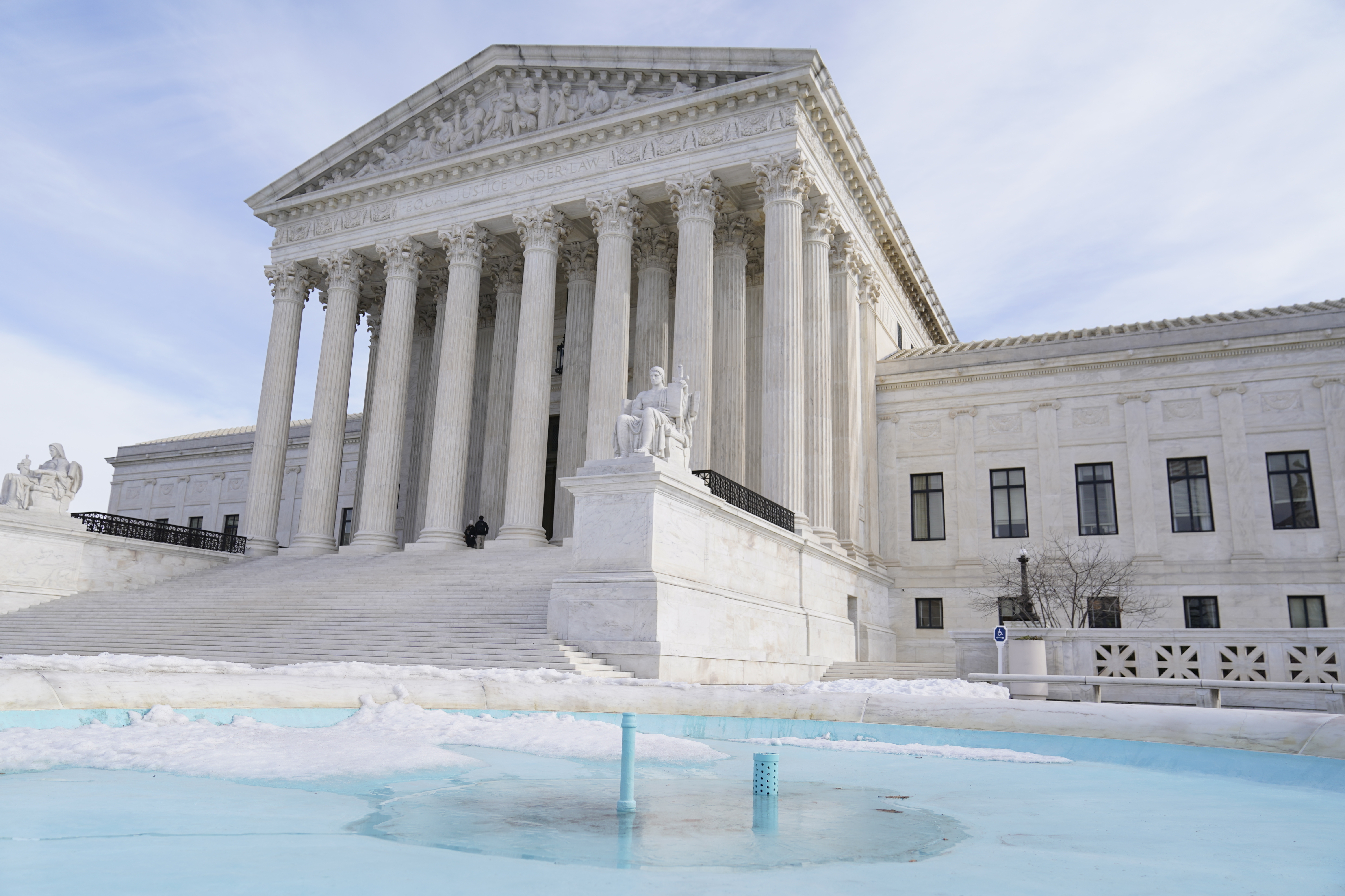 US Supreme Court cleared the way for the release of presidential records from the Trump White House to a congressional committee investigating the January 6, 2021. 