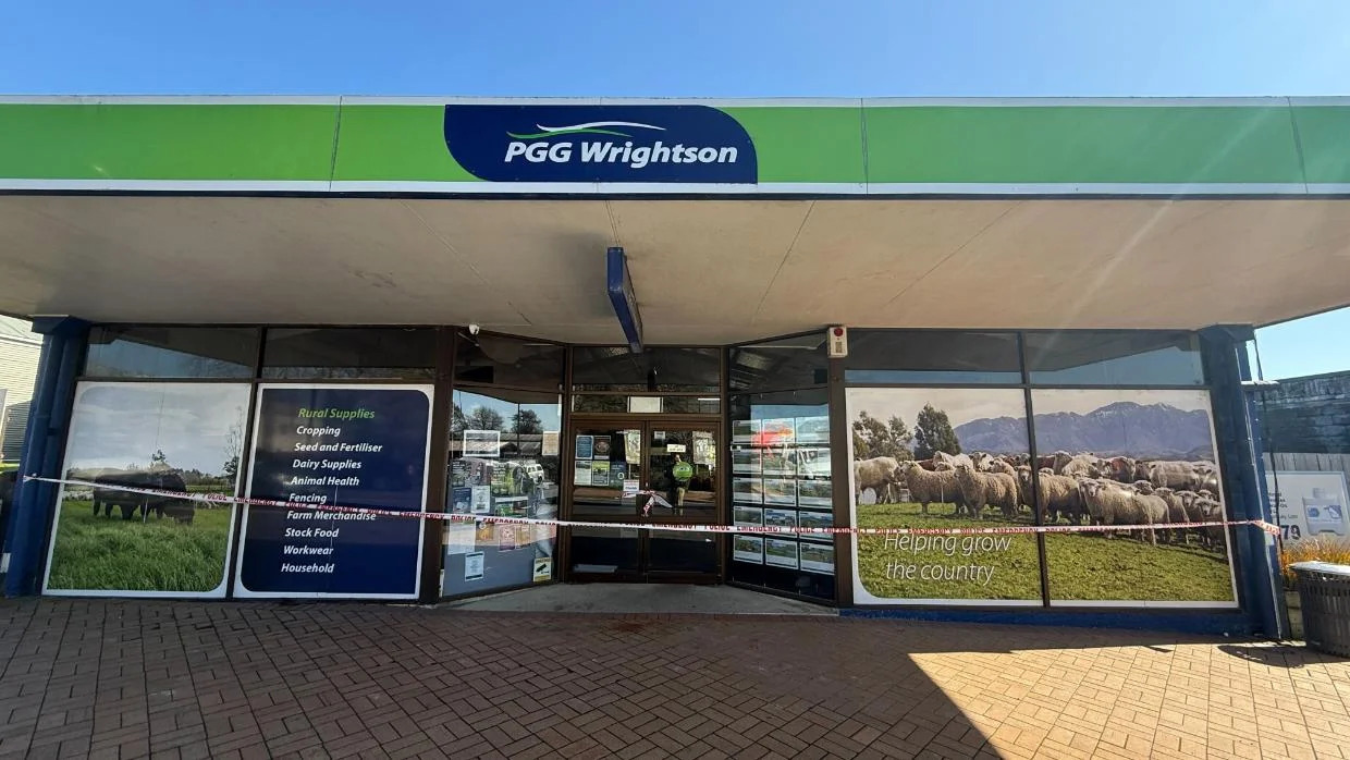 A PGG Wrightson store in Pio Pio, New Zealand, location of a robbery attempt by Tom Phillips.