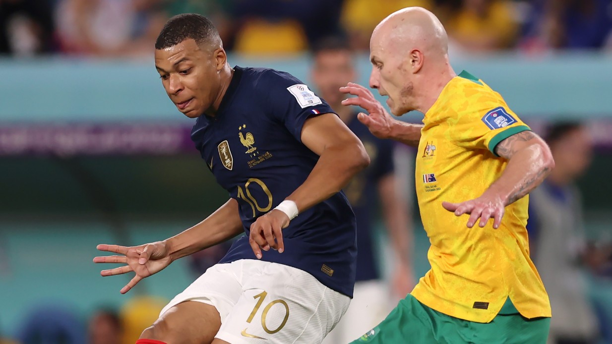 Aaron Mooy membahas kekalahan Socceroos dari Prancis