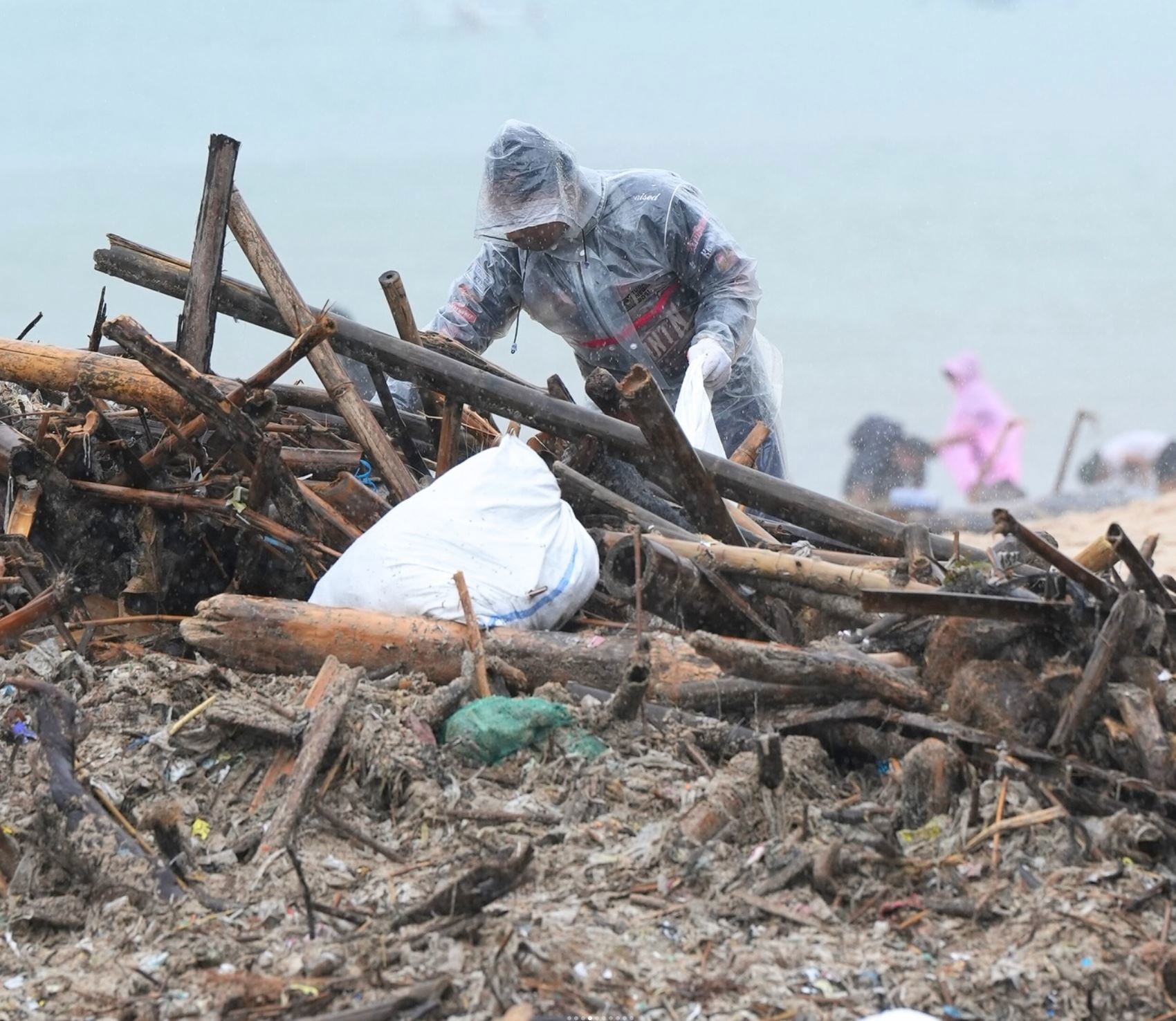 Environmentalists are calling for urgent action after a "catastrophic" wave of plastic an other rubbish washed up on beaches in Bali.