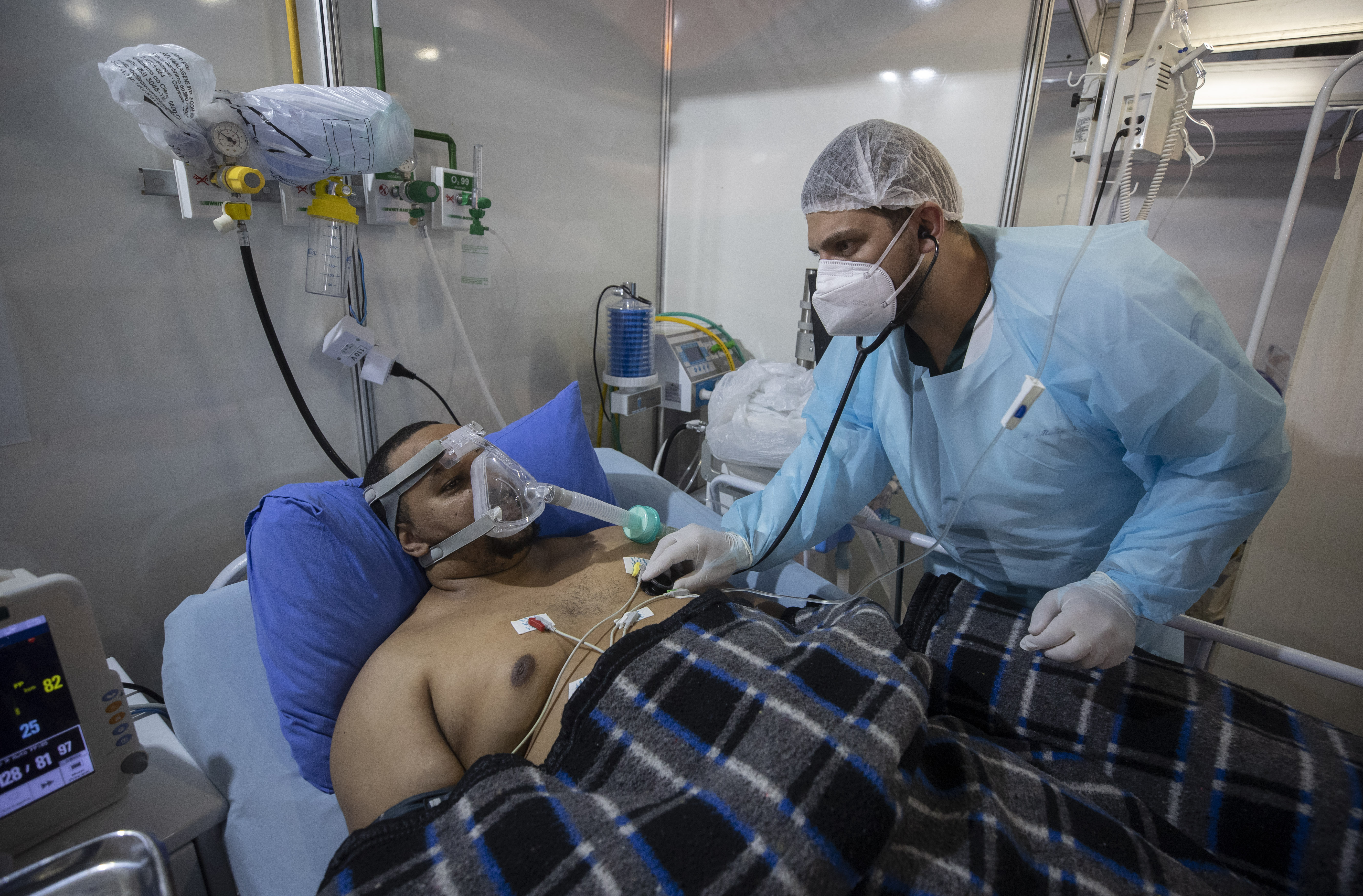 Shortage of intubation drugs threatens Brazil health sector