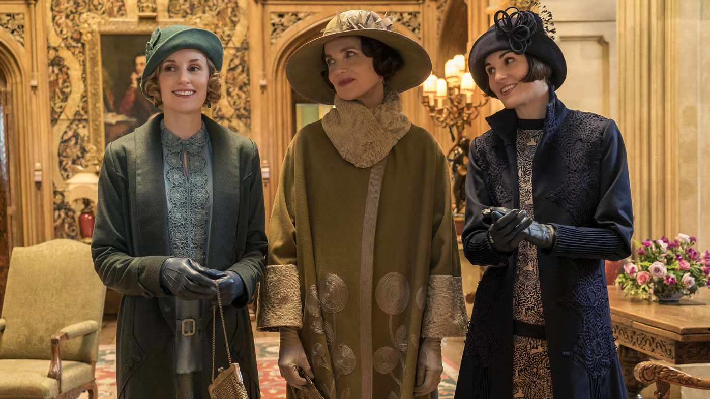 Downton Abbey the movie - Lady Edith, Lady Grantham and Lady Mary visit Royals