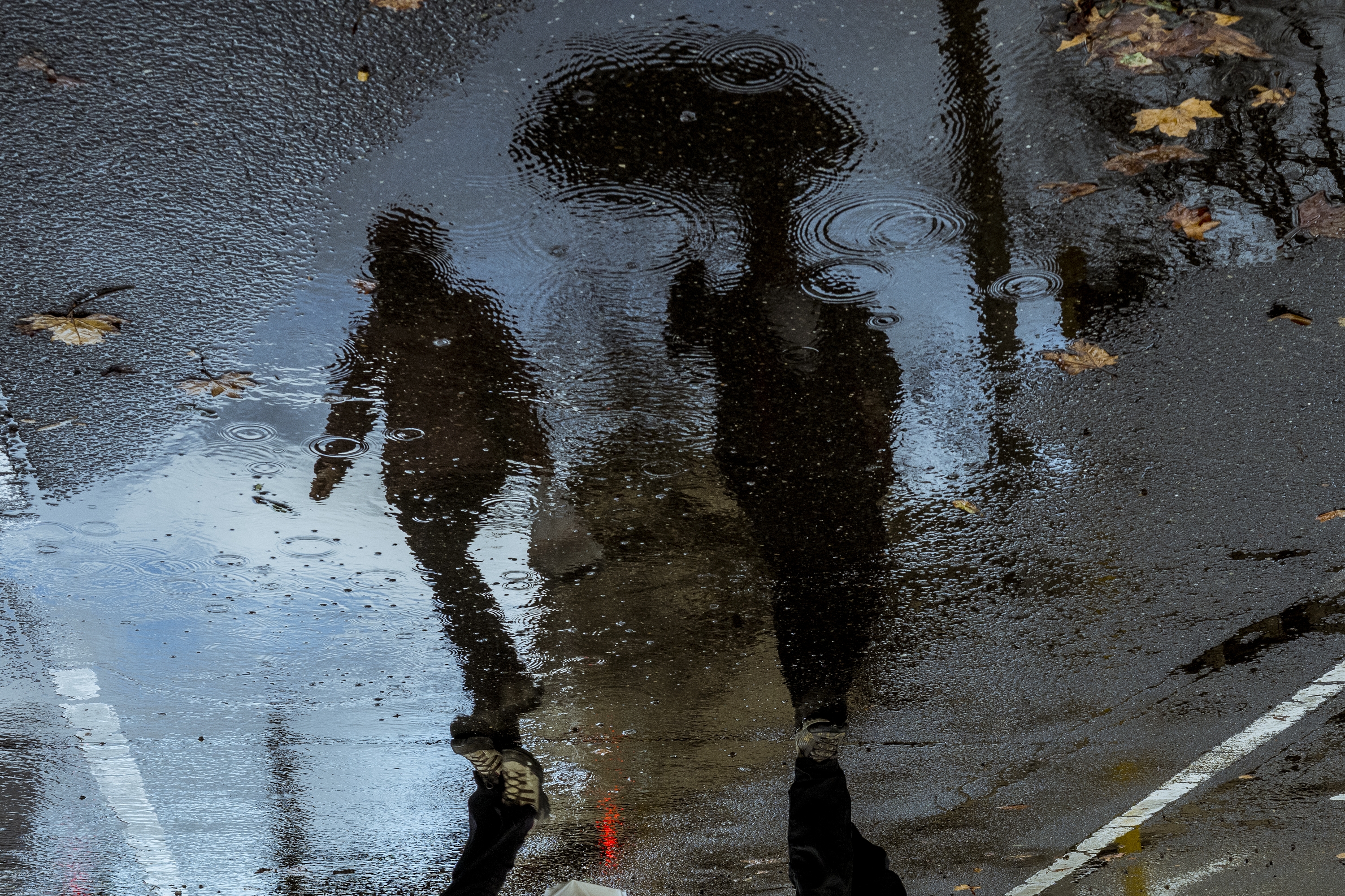 17/07/22 Wet weather hits Carlton on a particularly cold, wet and windy day. Photograph by Chris Hopkins