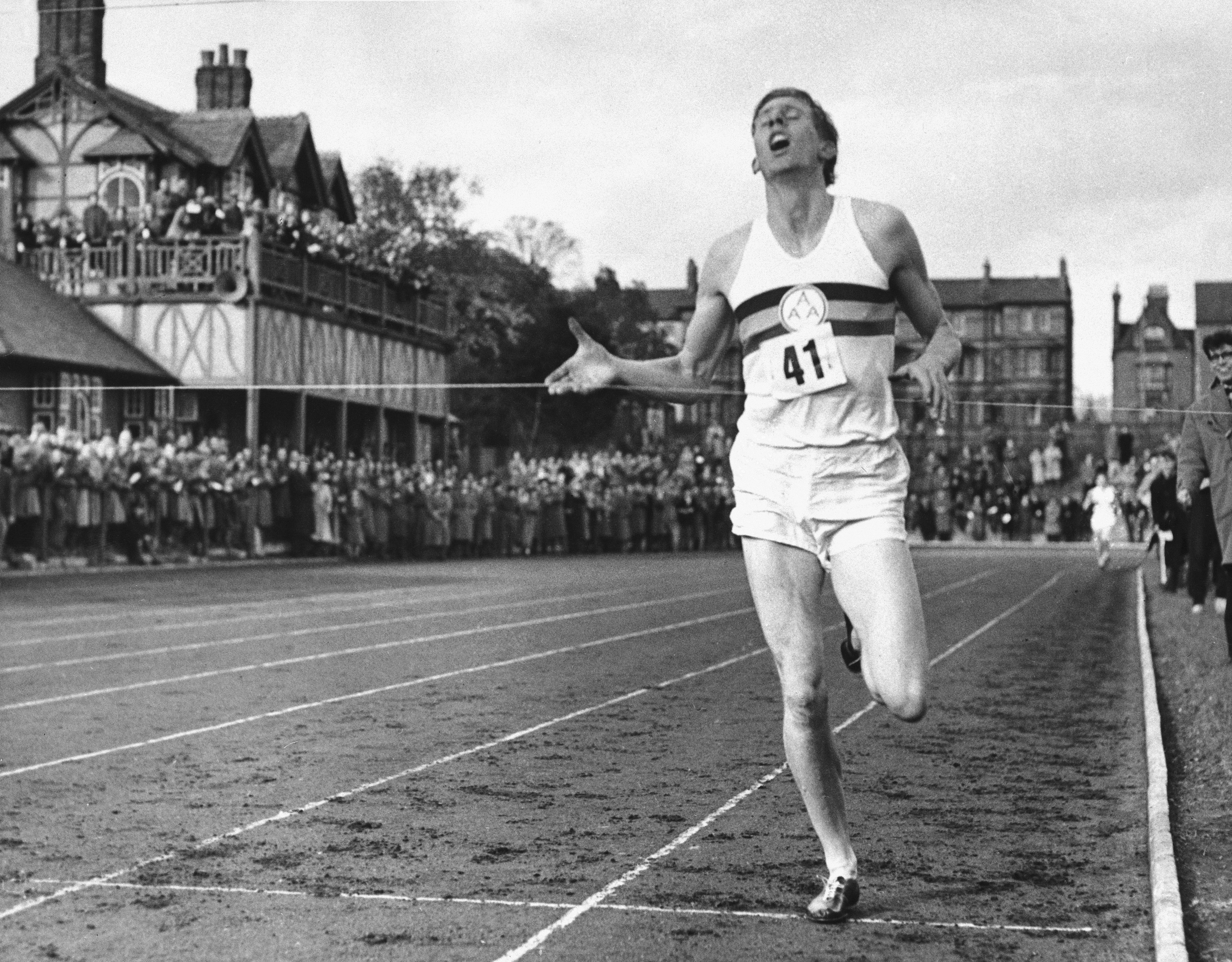 Sir Roger Bannister becomes the first man in history to break the four-minute mile barrier.