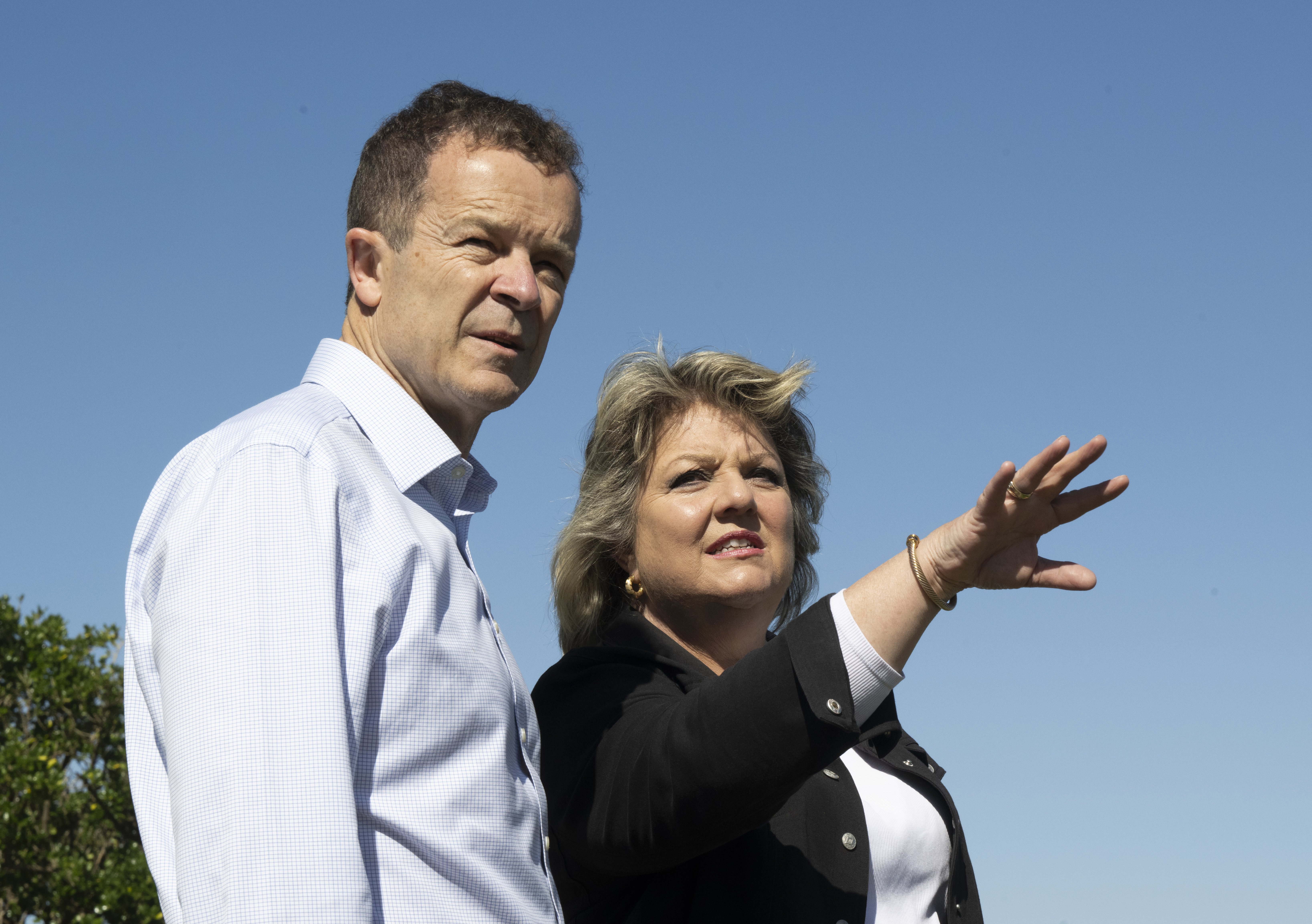 Liberal candidate Serena Copley and NSW Liberal leader Mark Speakman in Kiama the day before the Kiama by-election in NSW. 12 September 2025  
