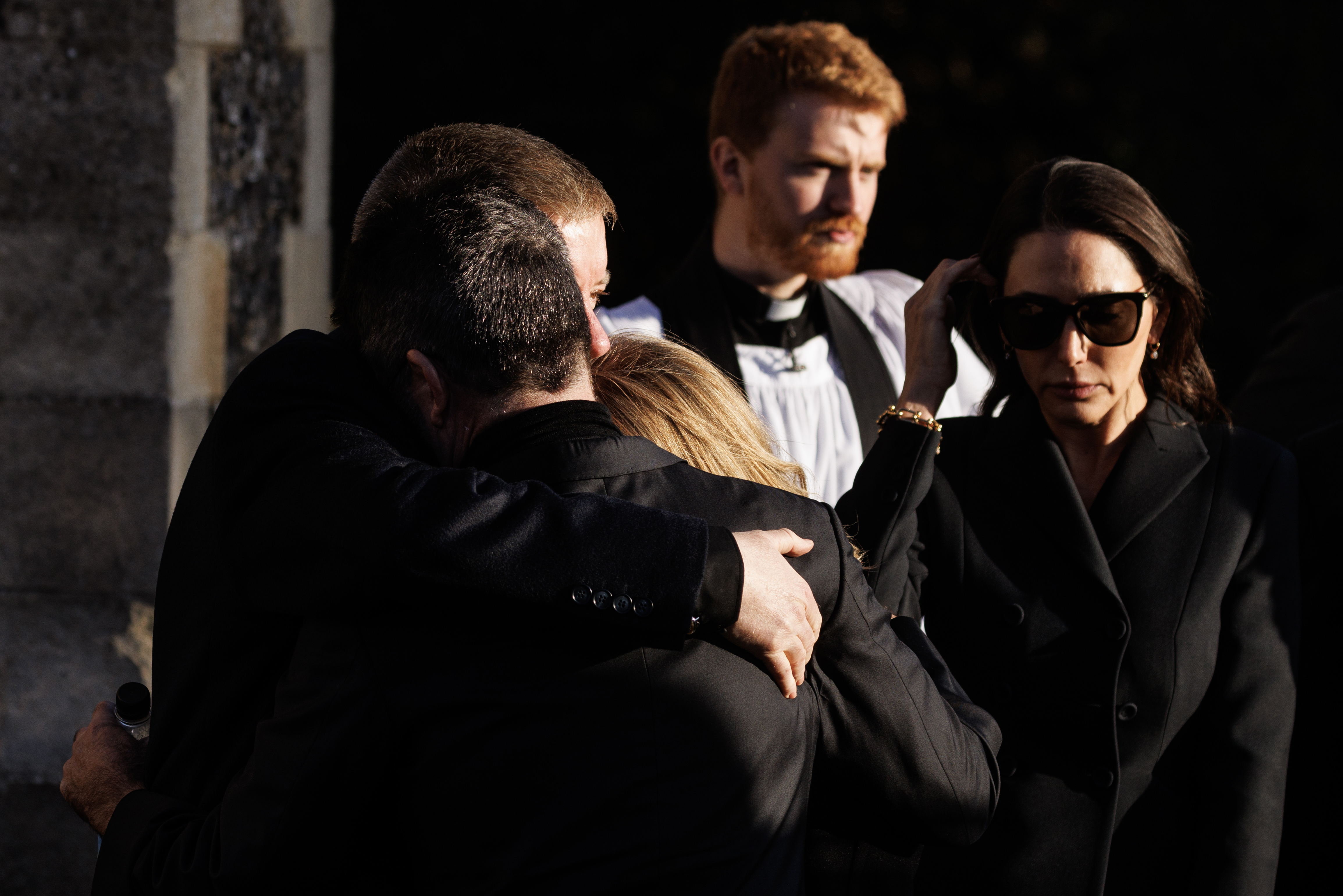 Simon Cowell consoles the parents of Liam Payne, Karen and Geoff Payne