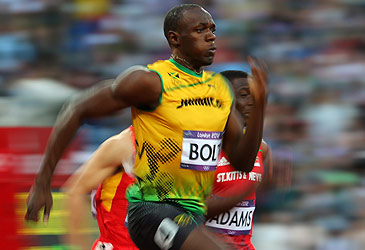 Usain Bolt winning London 2012 men's 100m dash (Getty)