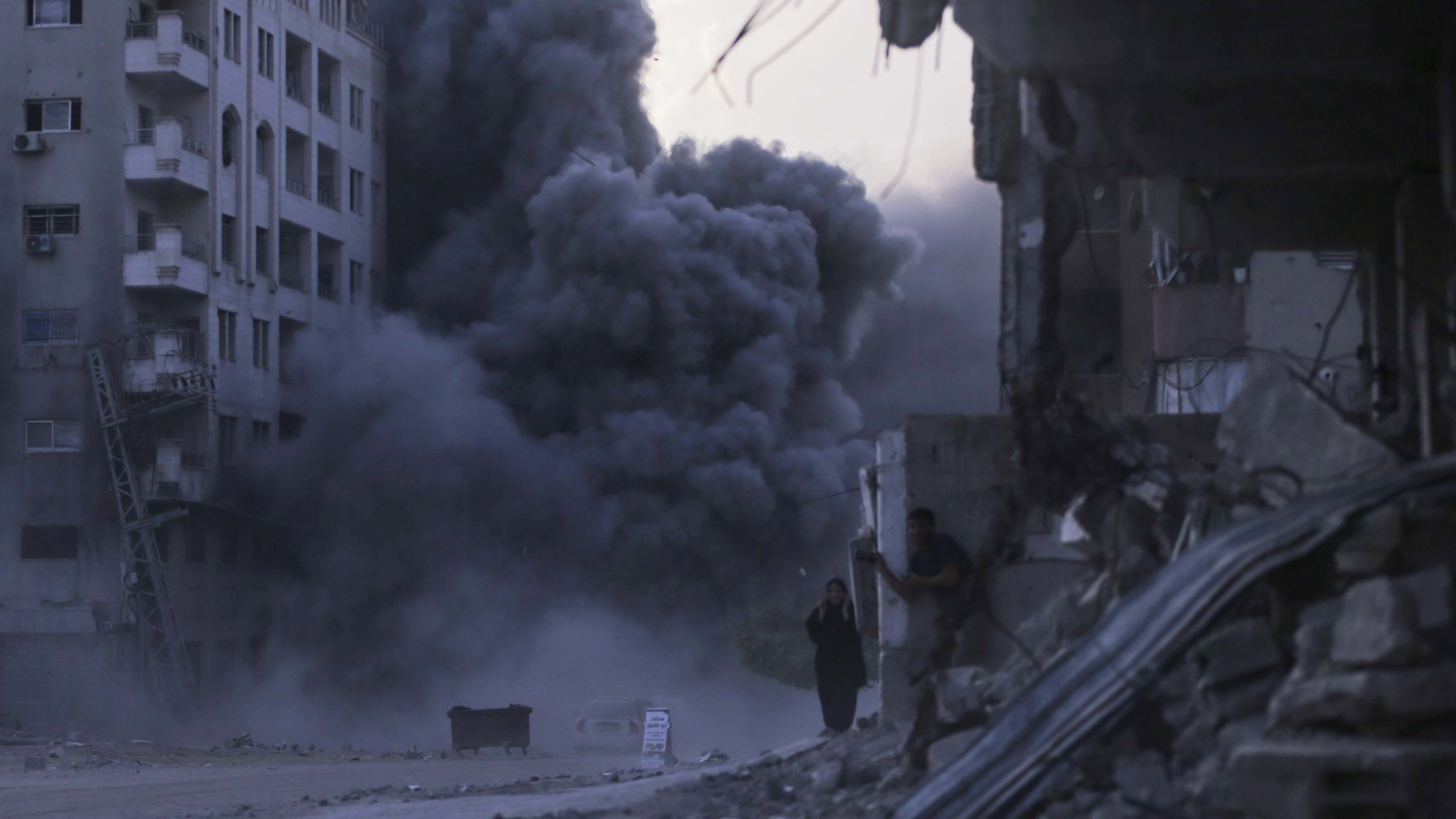 Israel bombs another Gaza City high-rise as US advances a new ceasefire proposal 