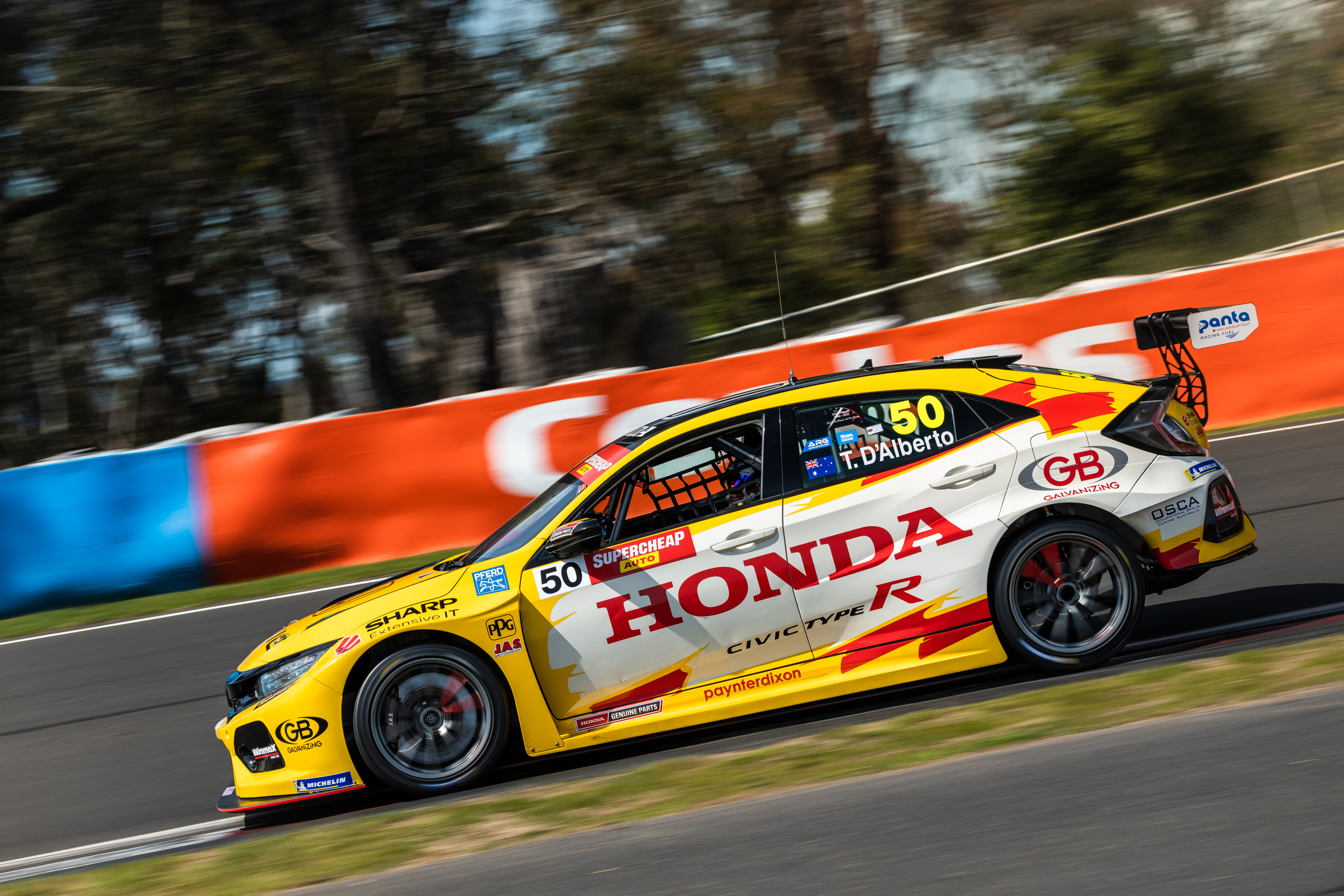 Tony D'Alberto plunges down The Mountain in his Honda Civic Type R.