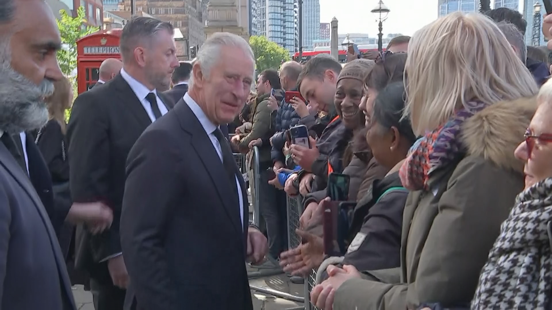 King Charles and Prince William surprises people queuing to see the Queen lying in state 