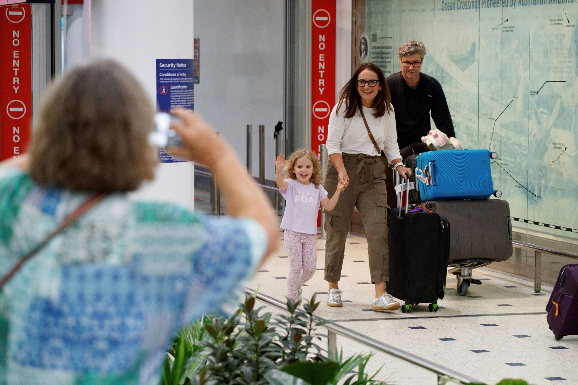 Passengers arrive at Sydney Airport 
