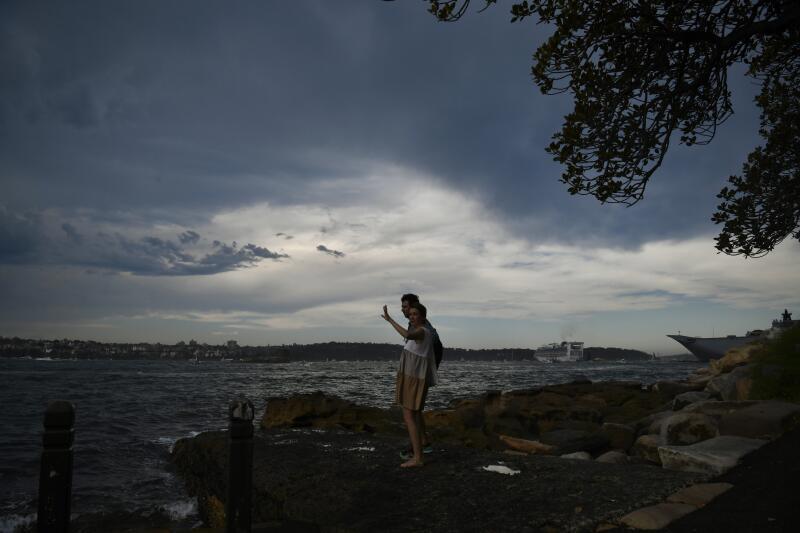 Thunderstorms to potentially hit Queensland's east and south-east