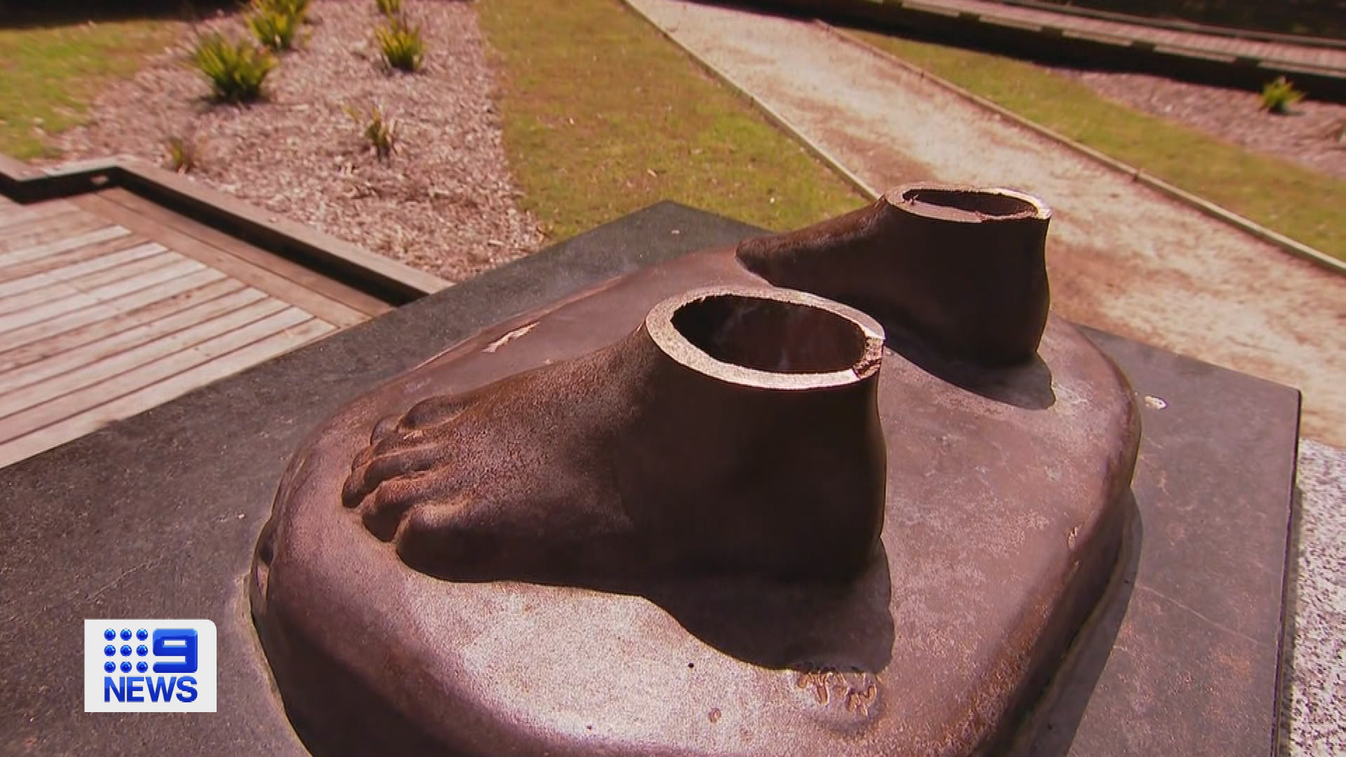 A﻿ community in Adelaide's north is pleading for the safe return of a stolen bronze statue that was gifted to the suburb by its Japanese sister city almost 20 years ago.