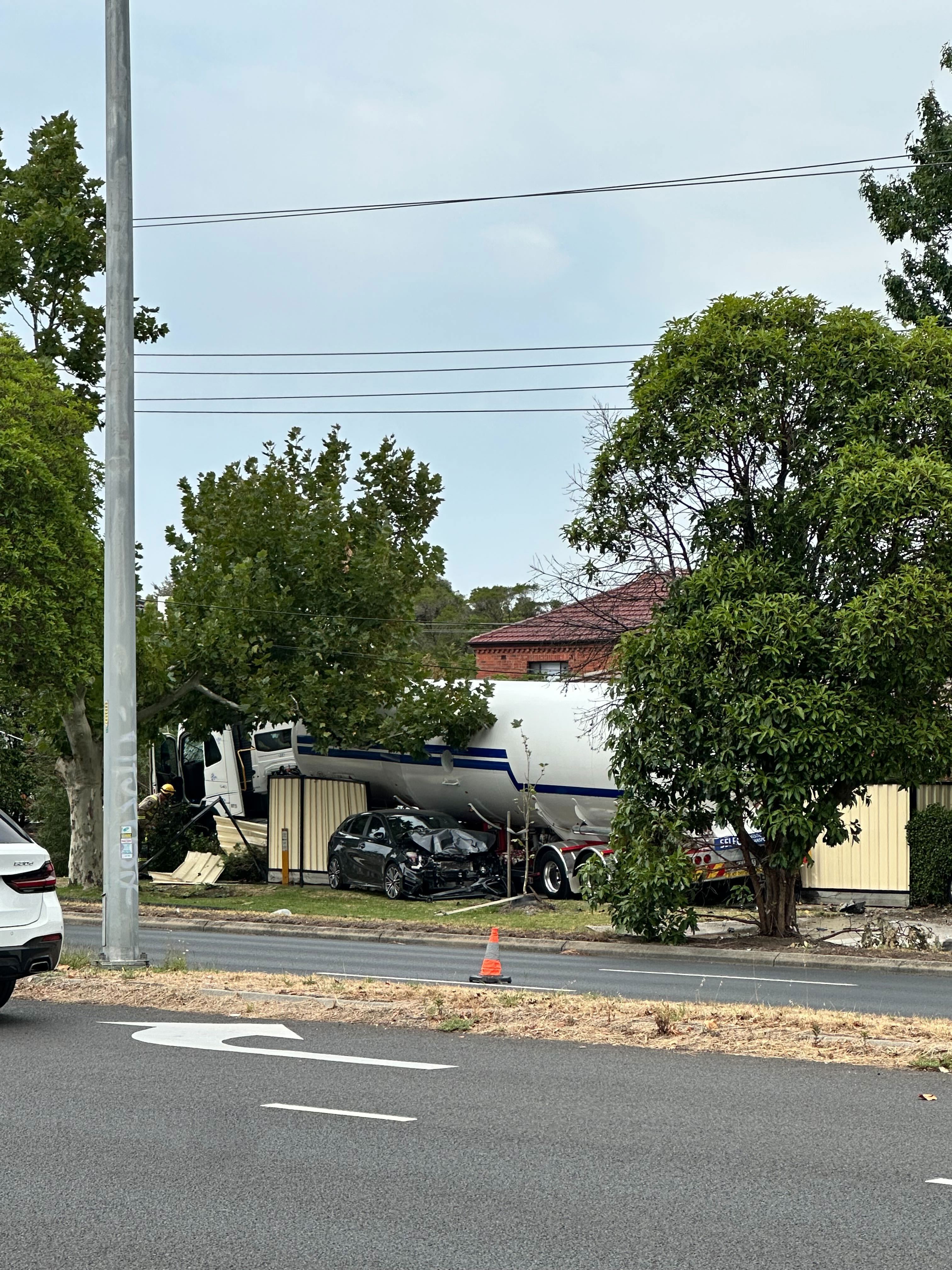 Carnegie truck crash 