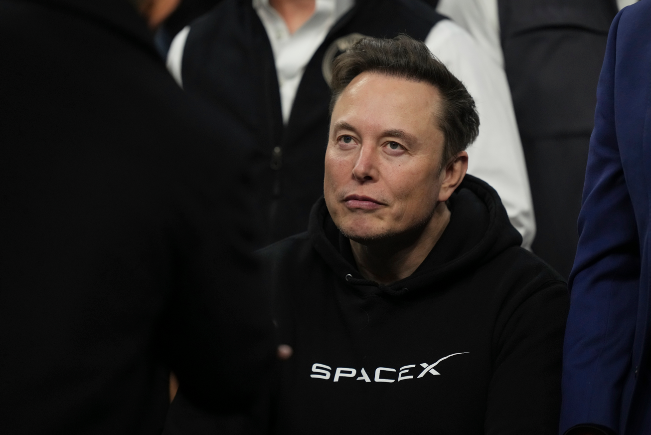 Court fight over Elon Musk's US$1m offer to US voters