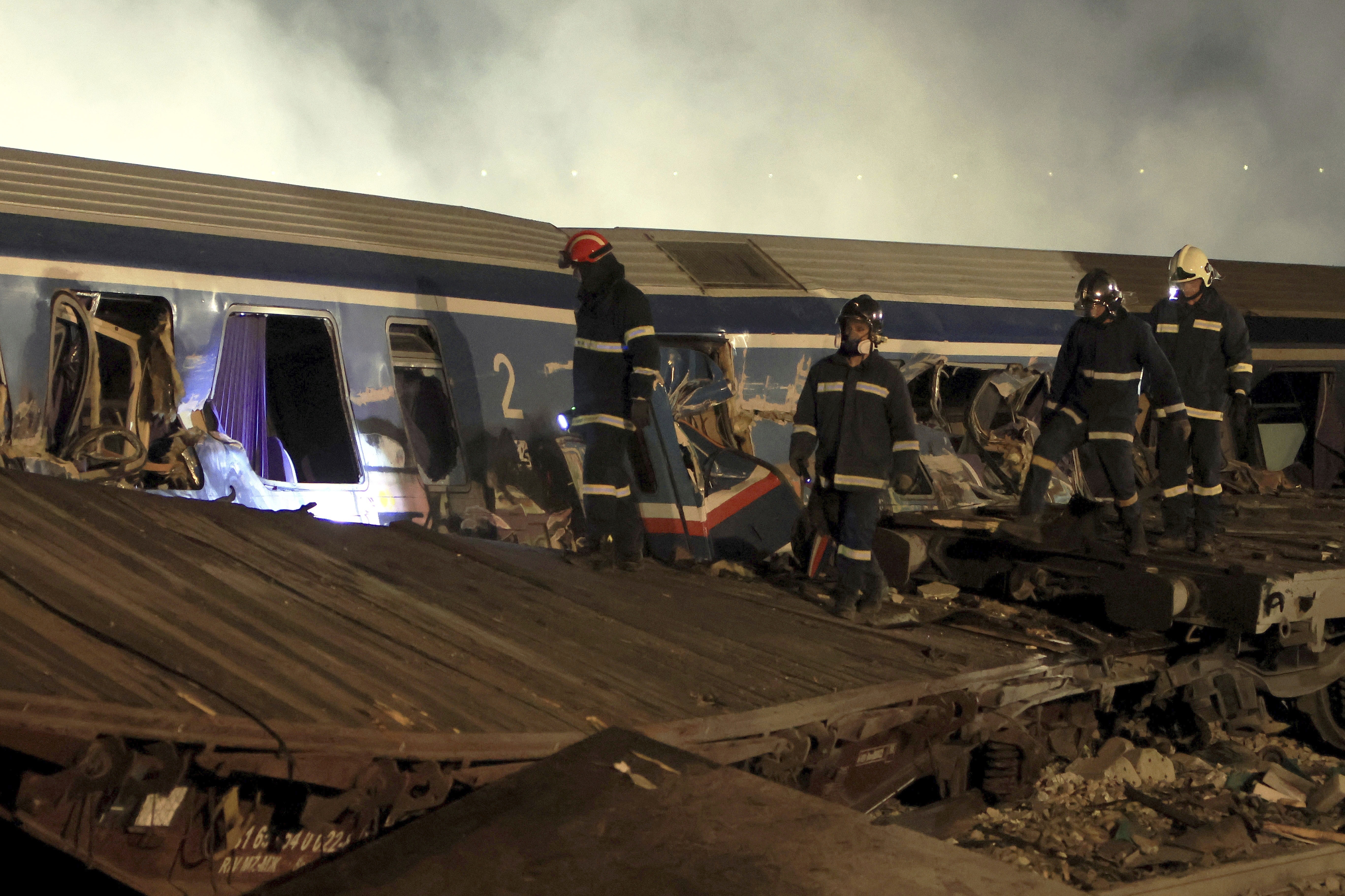 train crash greece tempe