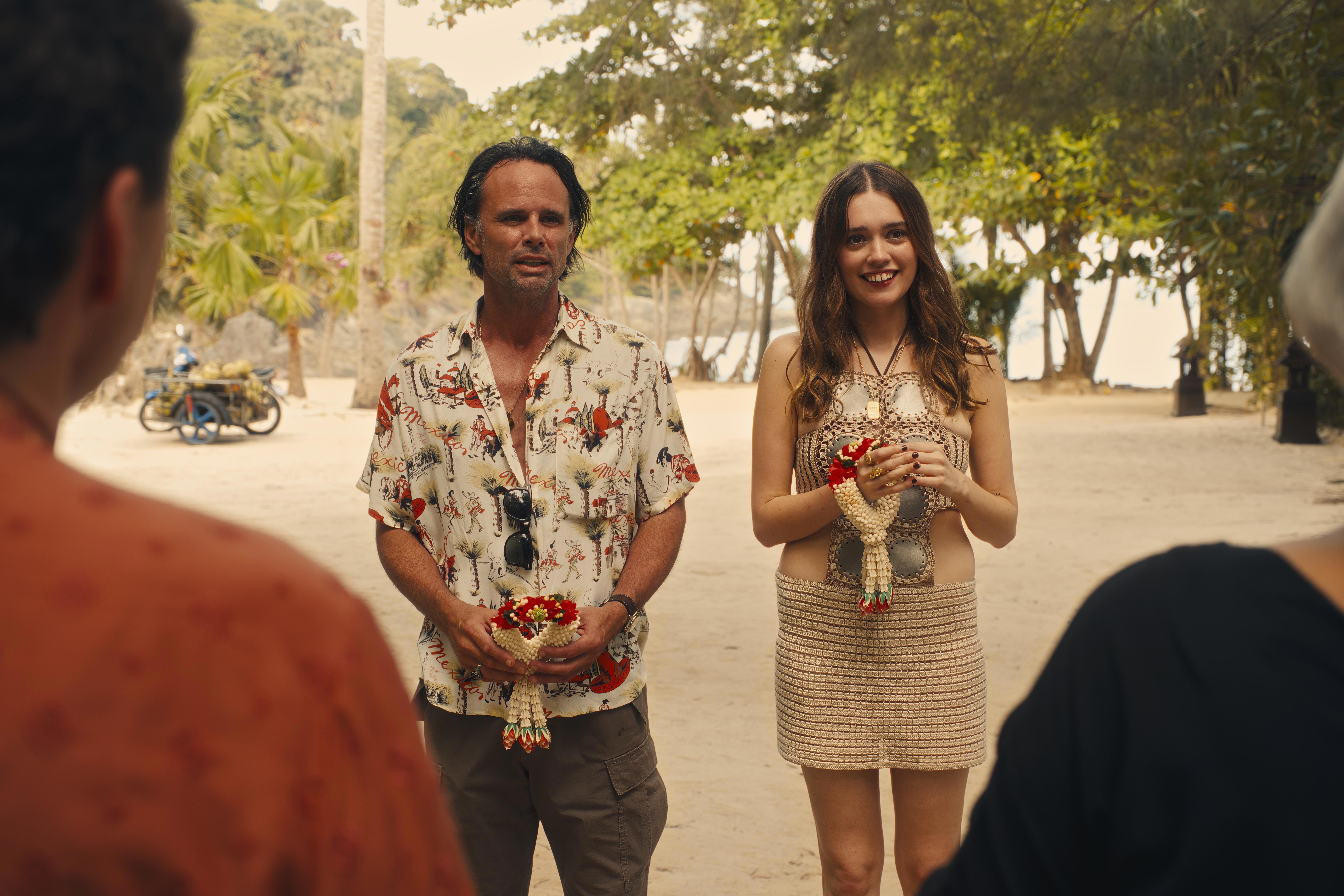 Walton Goggins and Amy lou Wood in The White Lotus season 3