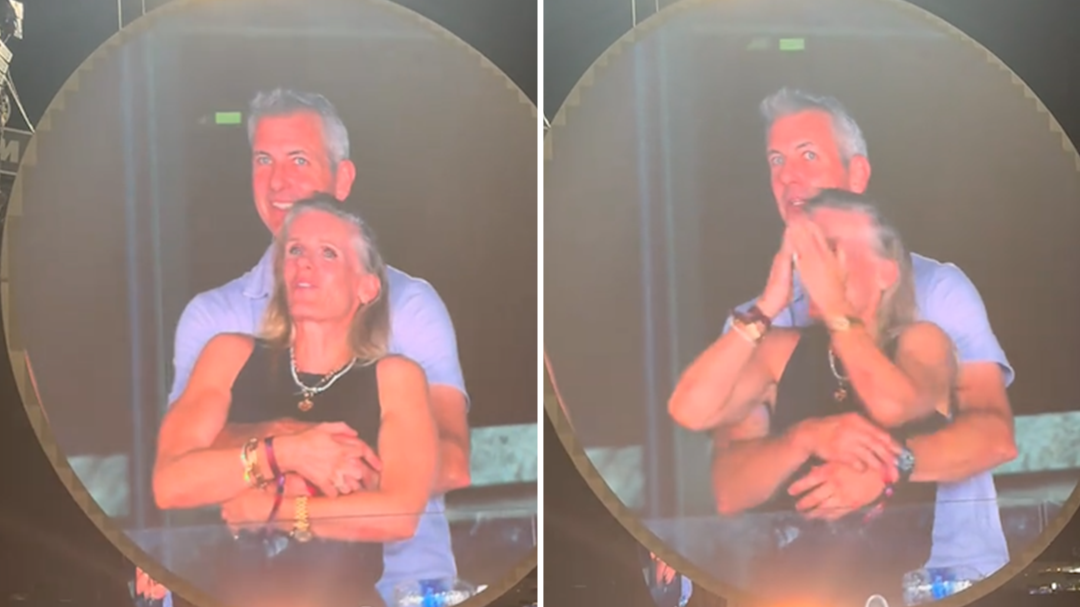 Coldplay Boston concert kiss cam