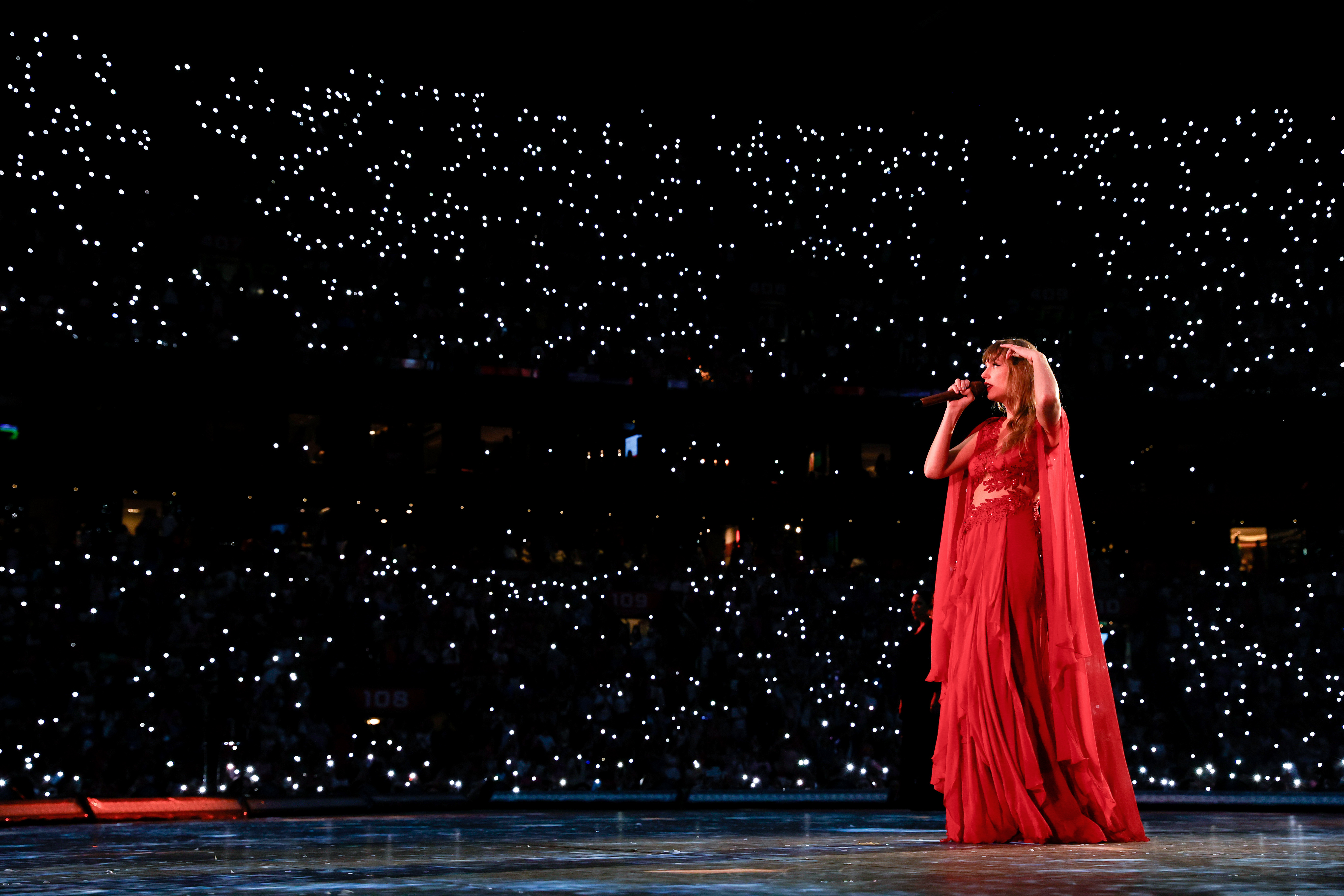 Taylor Swift performs onstage during  "Taylor Swift | The Eras Tour" at Johan Cruijff Arena on July 05, 2024 in Amsterdam, Netherlands. 