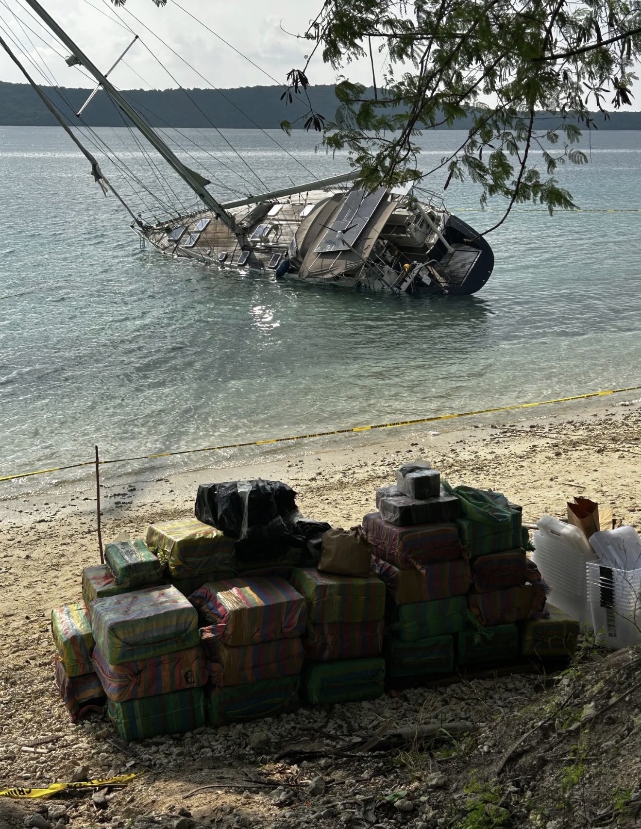 1.6 tonnes of cocaine found on sail boat in Vanuatu, allegedly headed for Australia