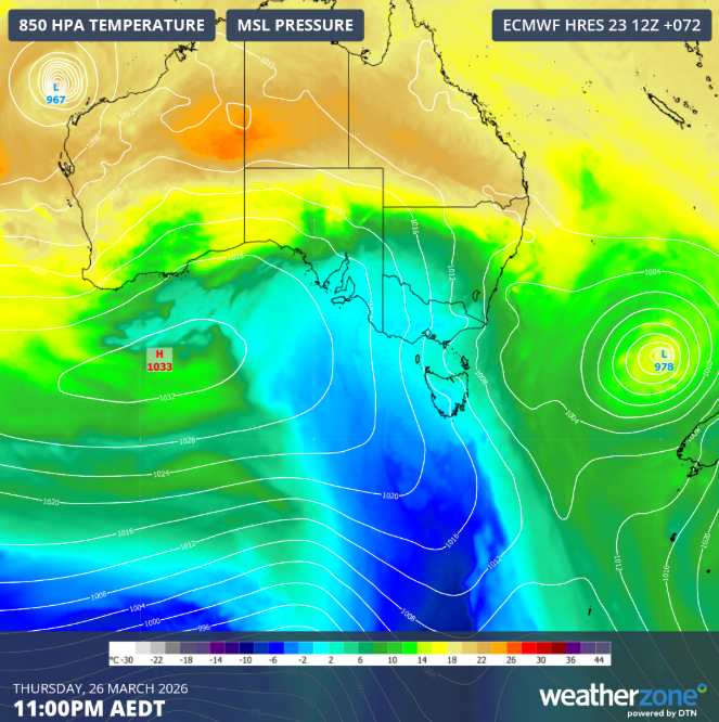 Temperature and mean sea level pressure forecast for Thursday night. Cold air (shaded blue) is being driven over southeastern Australia in between these two systems. Source: Weatherzone