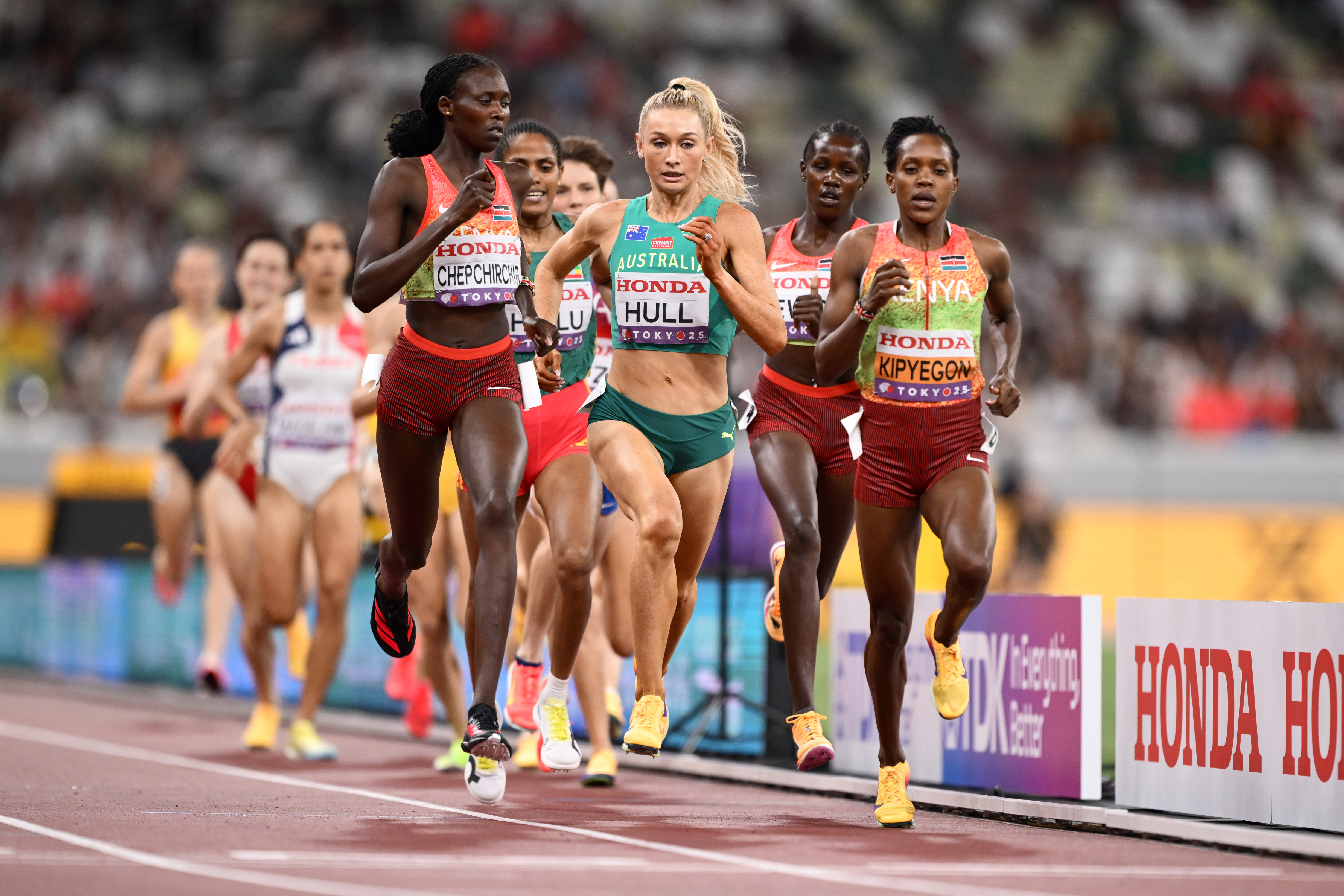 Jessica Hull taking on a trio of Kenyans in the women's 1500m final.