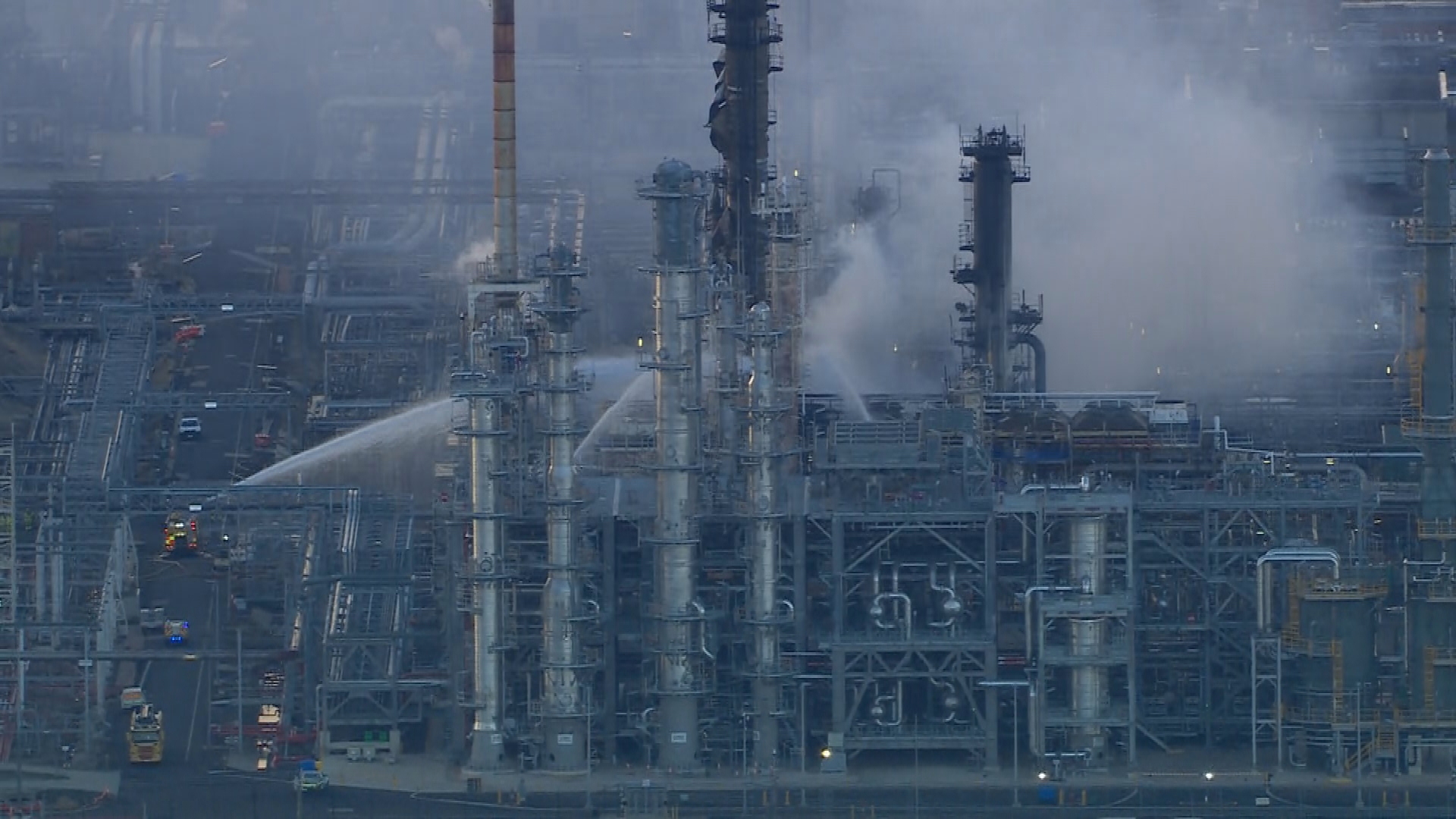 Refinery Conflagration Dynamics and Infrastructure Fragility Metrics