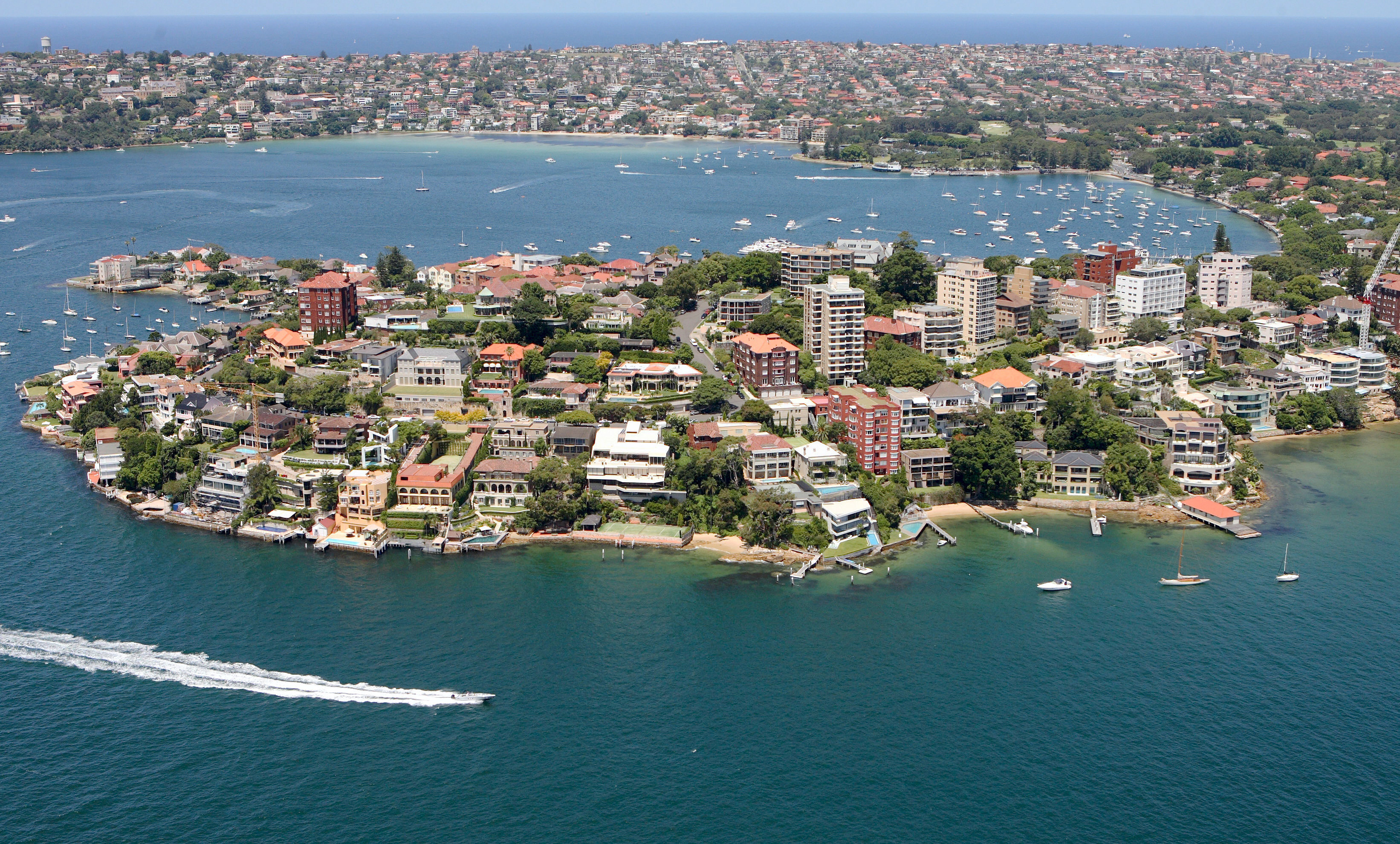 An aerial shot of Sydney harbour. UNSW research has indicated residential renters have been pushed out of pockets of Sydney and Melbourne because of the rise of Airbnb.