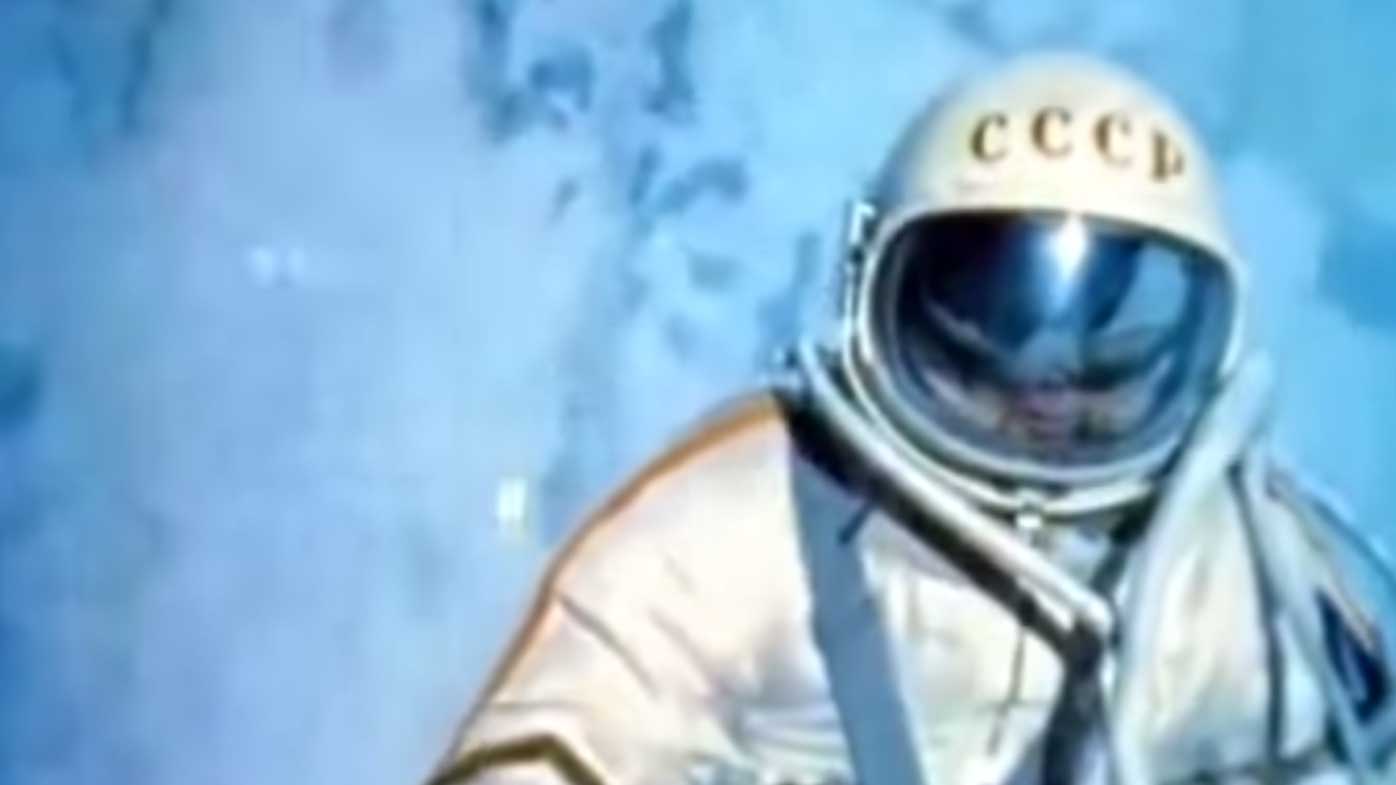 Russia Mourns First Man To Walk In Space - 