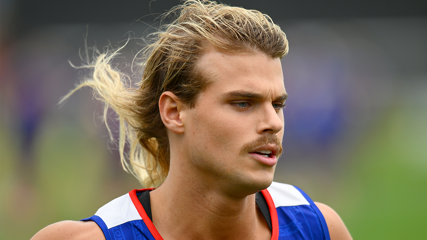 Bailey Smith of the Bulldogs at training before injuring his knee.