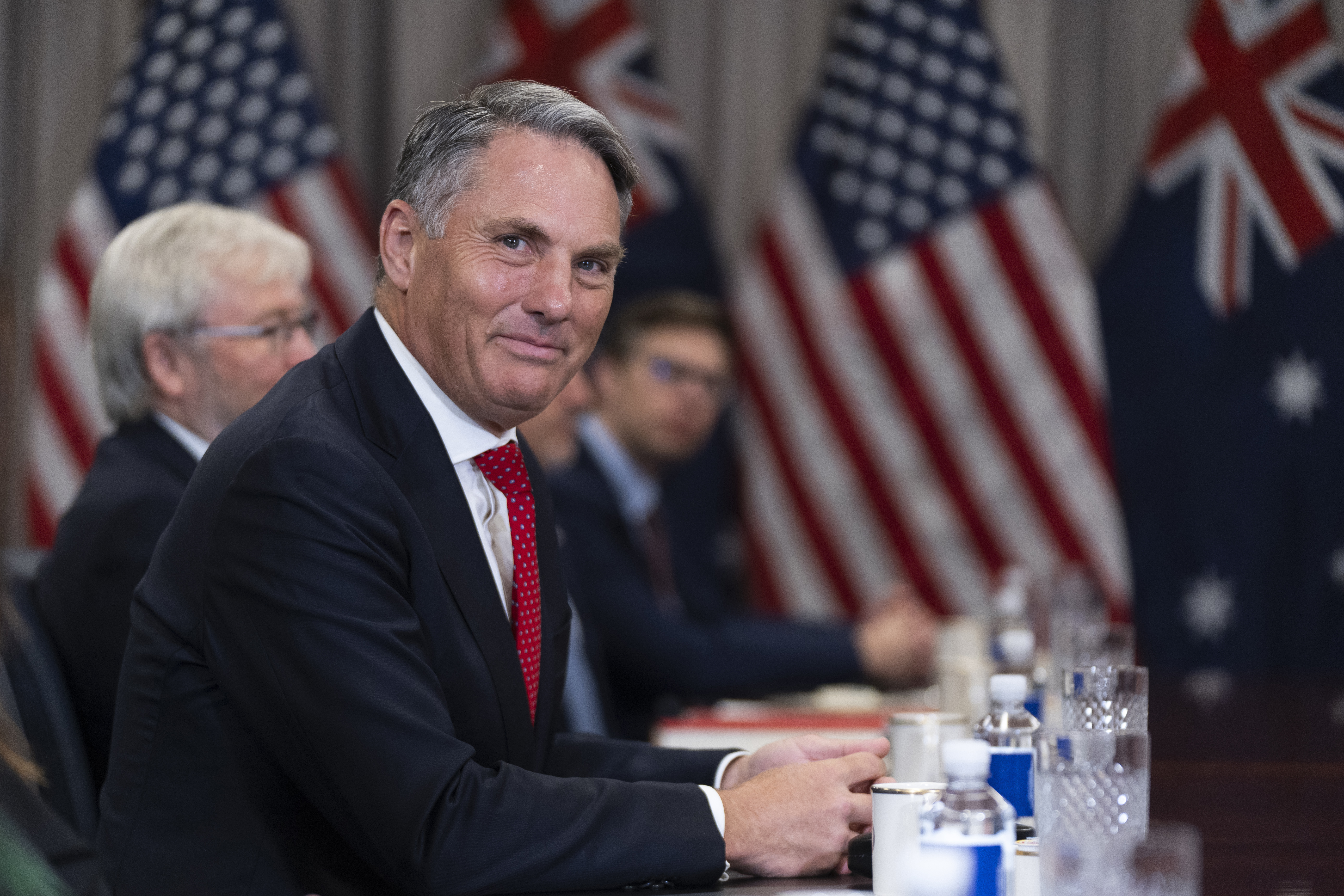 El viceministro y ministro de Defensa de Australia, Richard Marles, asiste a una reunión con el Secretario de Defensa Pete Hegseth, no en la foto, en el Pentágono, el viernes 7 de febrero de 2025, en Washington. (Photo AP/Manuel Balce Ceneta)