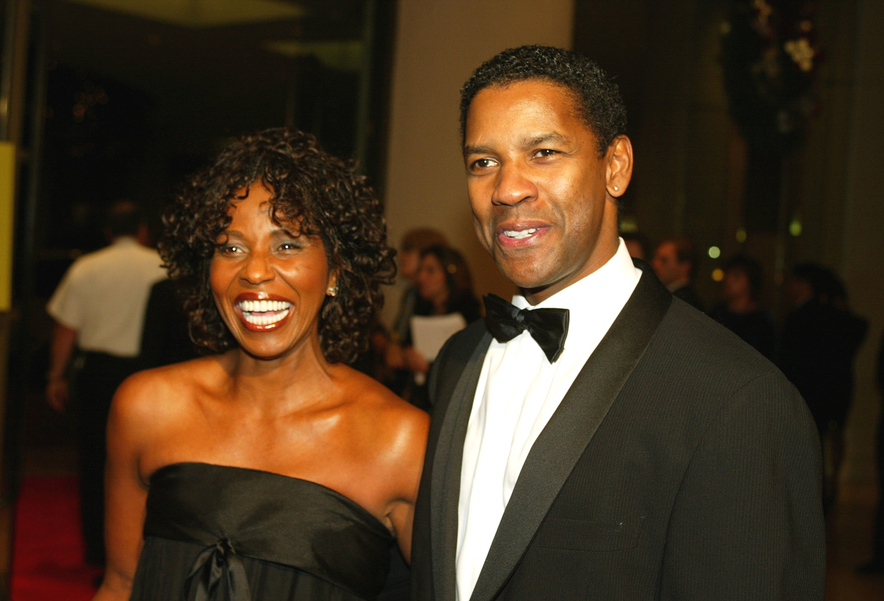 Denzel Washington and wife Pauletta at "The 17th Annual American Cinematheque Award Honoring Denzel Washington" at the Beverly Hilton Hotel in Beverly Hills, Ca. Friday, Dec. 6, 2002. Photo by Kevin Winter/ImageDirect.