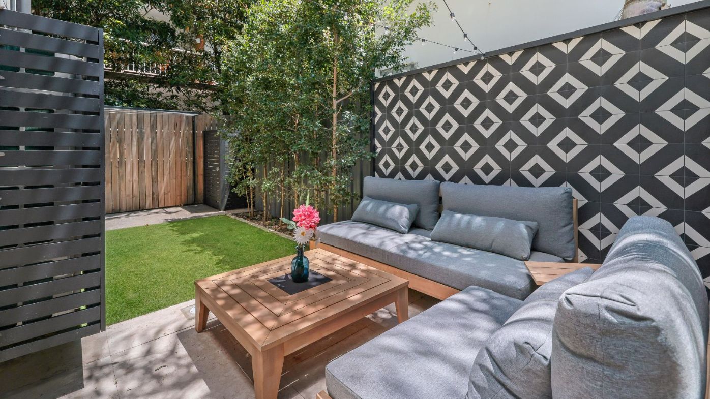 3/33 Palm Avenue, Surfers Paradise