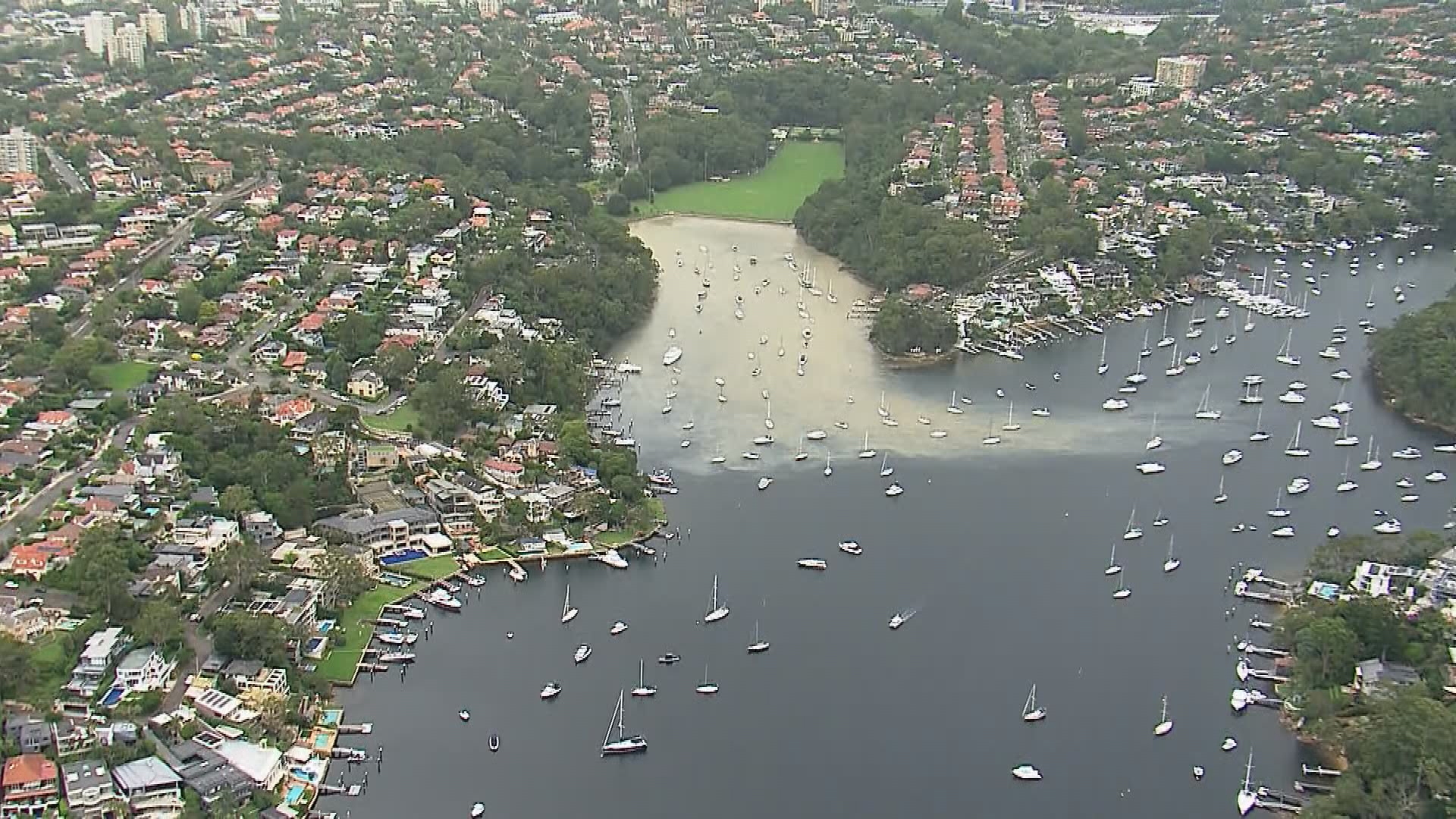Burst pipe causes chaos in large parts of Sydney