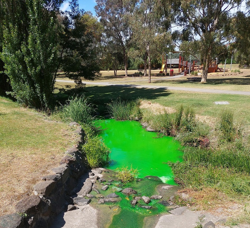 A creek has turned bright green in Melbourne, prompting authorities to warn residents to avoid contact. The Environmental Protection Authority (EPA) Victoria received several reports yesterday that Stony Creek at Cruikshank Park in Yarraville﻿ was strangely discoloured.