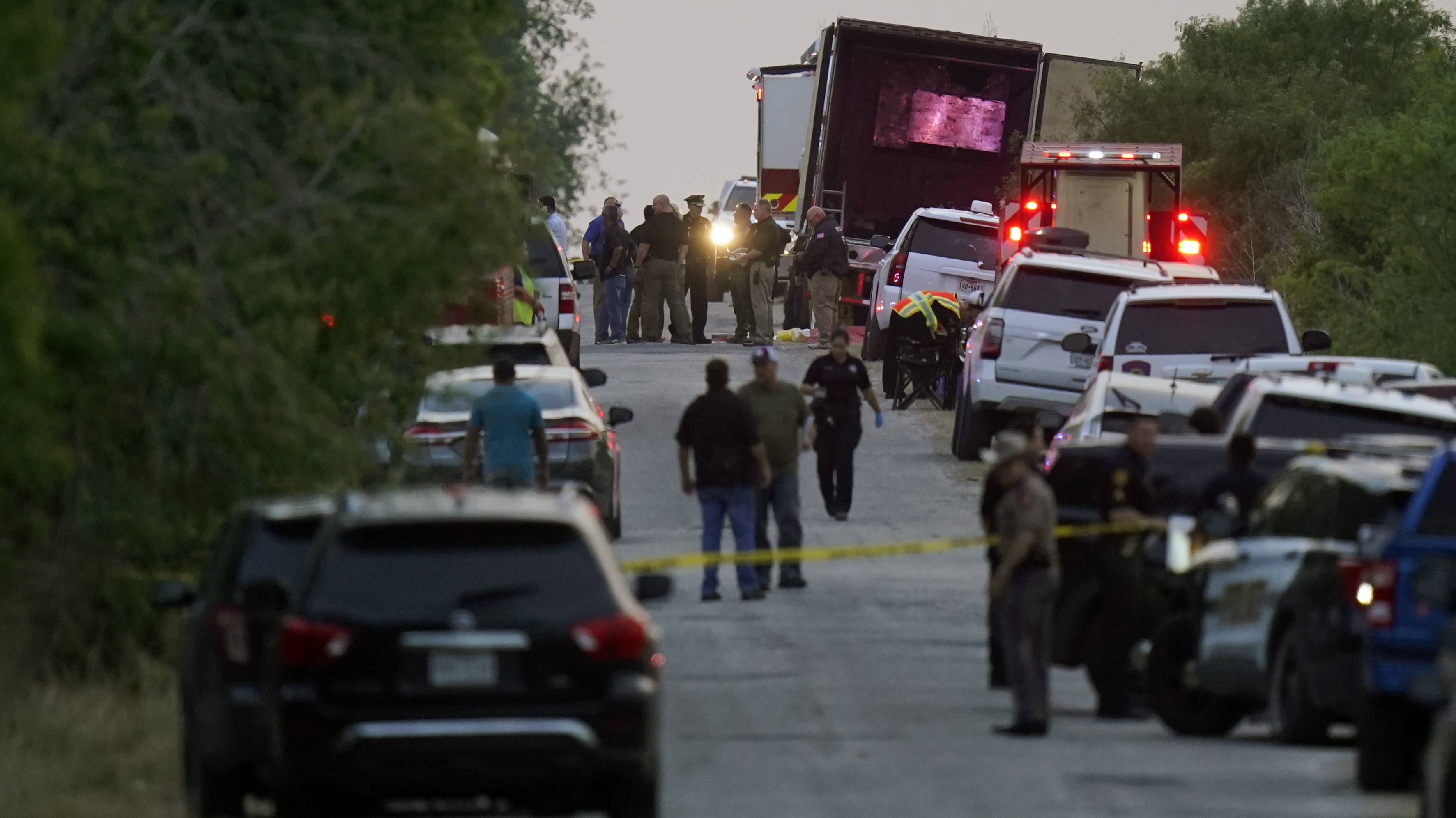 'Una tragedia prevenible': 51 migrantes muertos en camión de Texas 'horror'