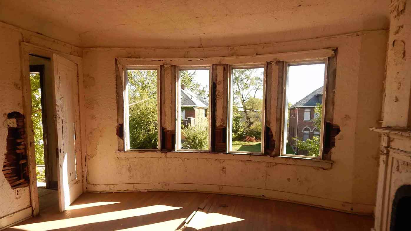 The home is lacking most of its fittings and windows, and has been abandoned for years.