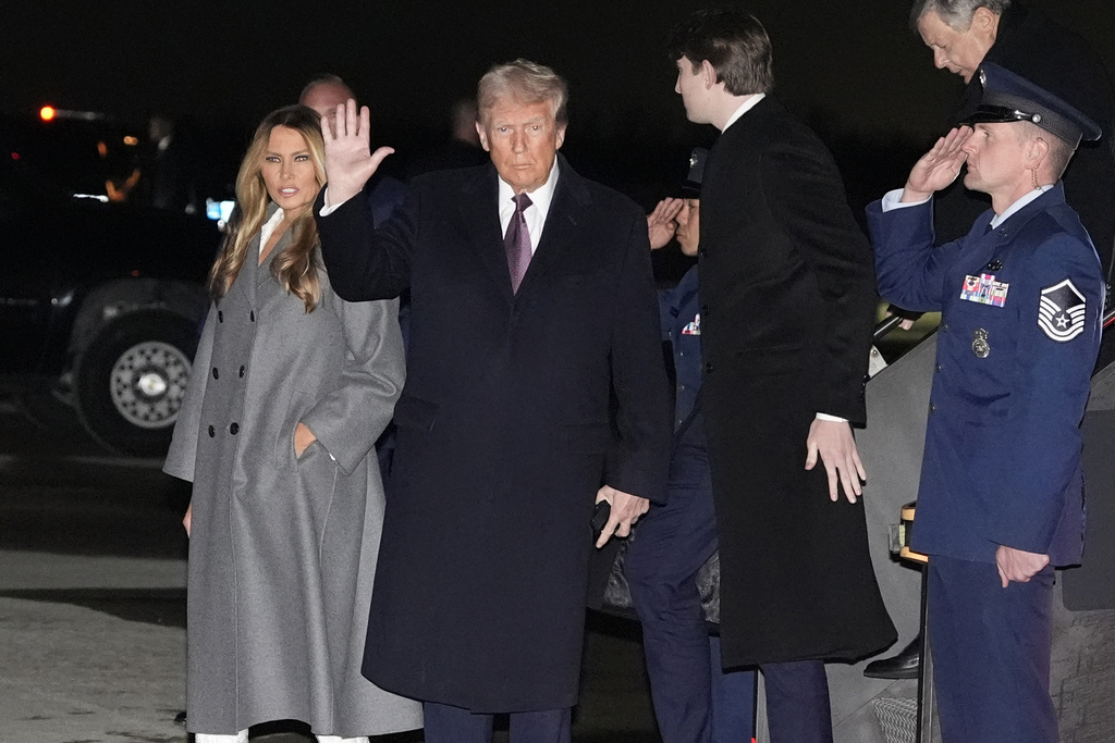 Trump llega a Washington para celebrar su regreso al poder