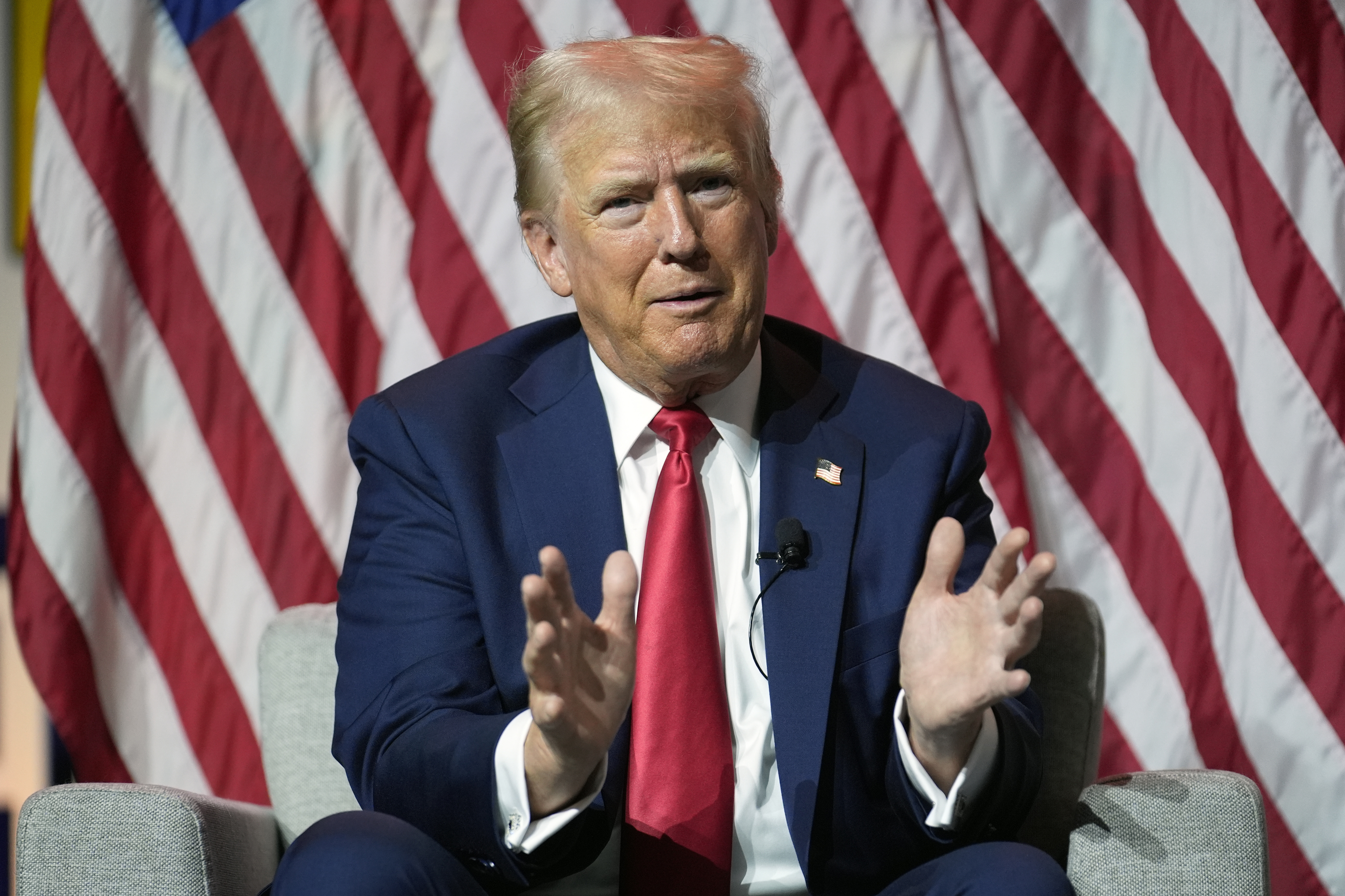 Trump afirma falsamente que Harris "se volvió negra"