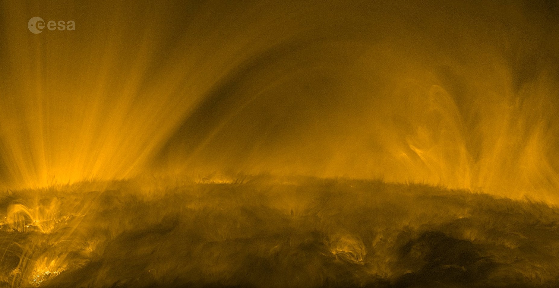 New vision of the sun's surfaced captured on the Solar Orbiter. 
