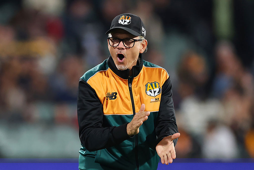 Les Kiss at Adelaide Oval.